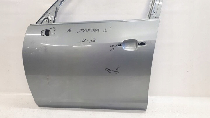 OPEL ZAFIRA C DRZWI LEWE PRZÓD Strona zabudowy przód - lewa