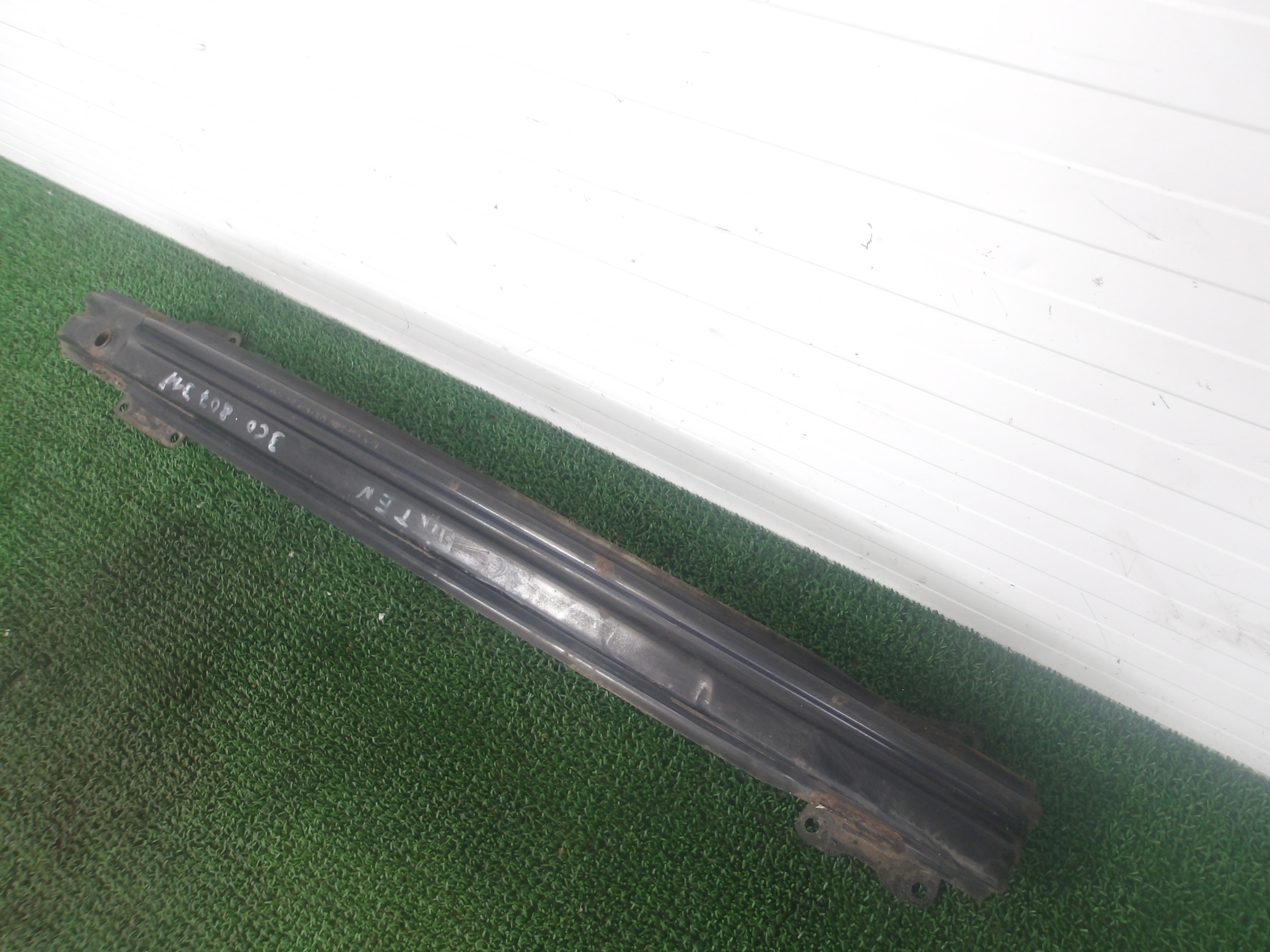 VW PASSAT B6 05-11 sider rear below bumper pillar rear part 3C0807311 OE