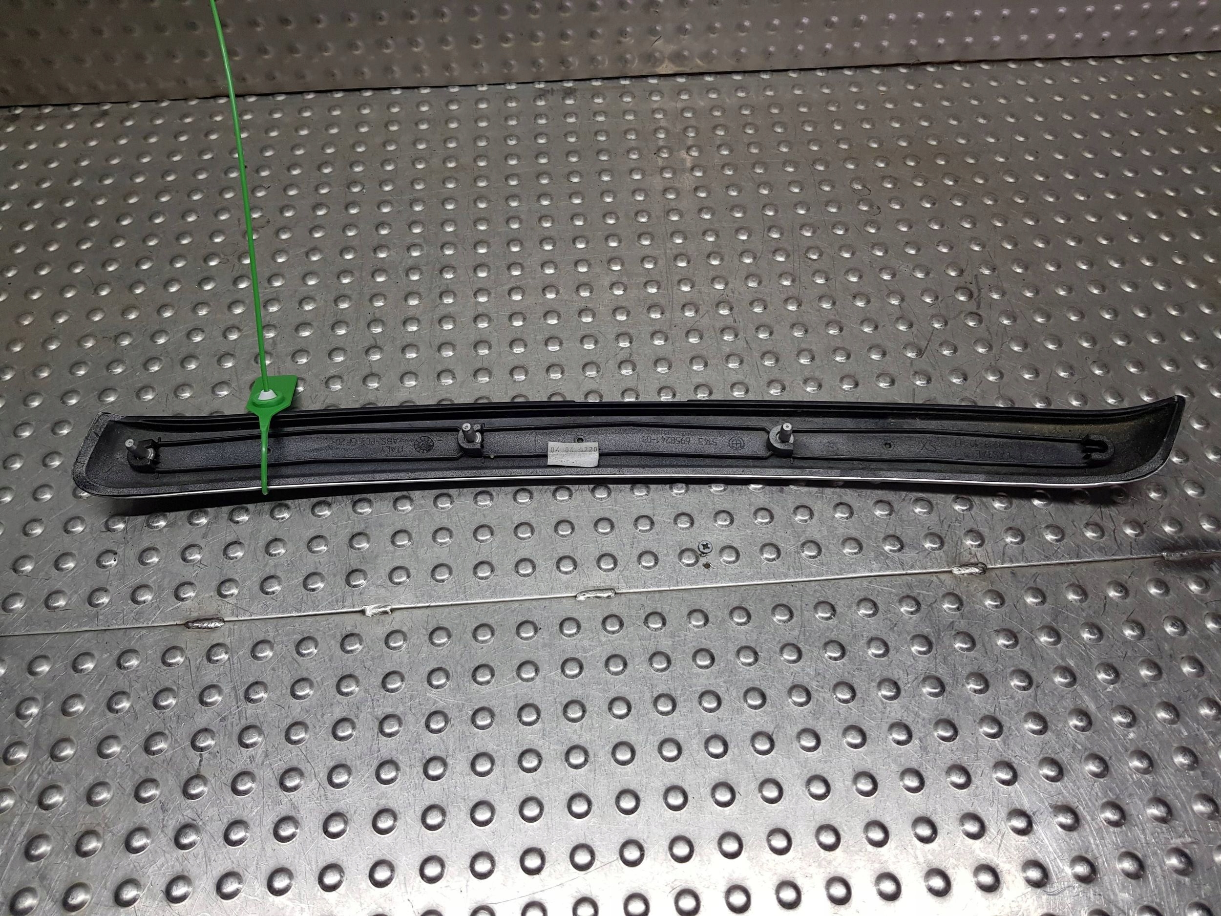 lista ajtó far 6958241 BMW 3 E92 M3