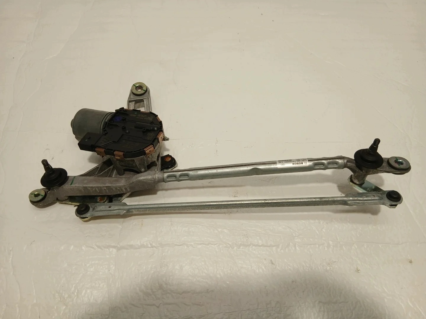 AUDI A4 B9 LIFT Wischergestänge 8W1955023B