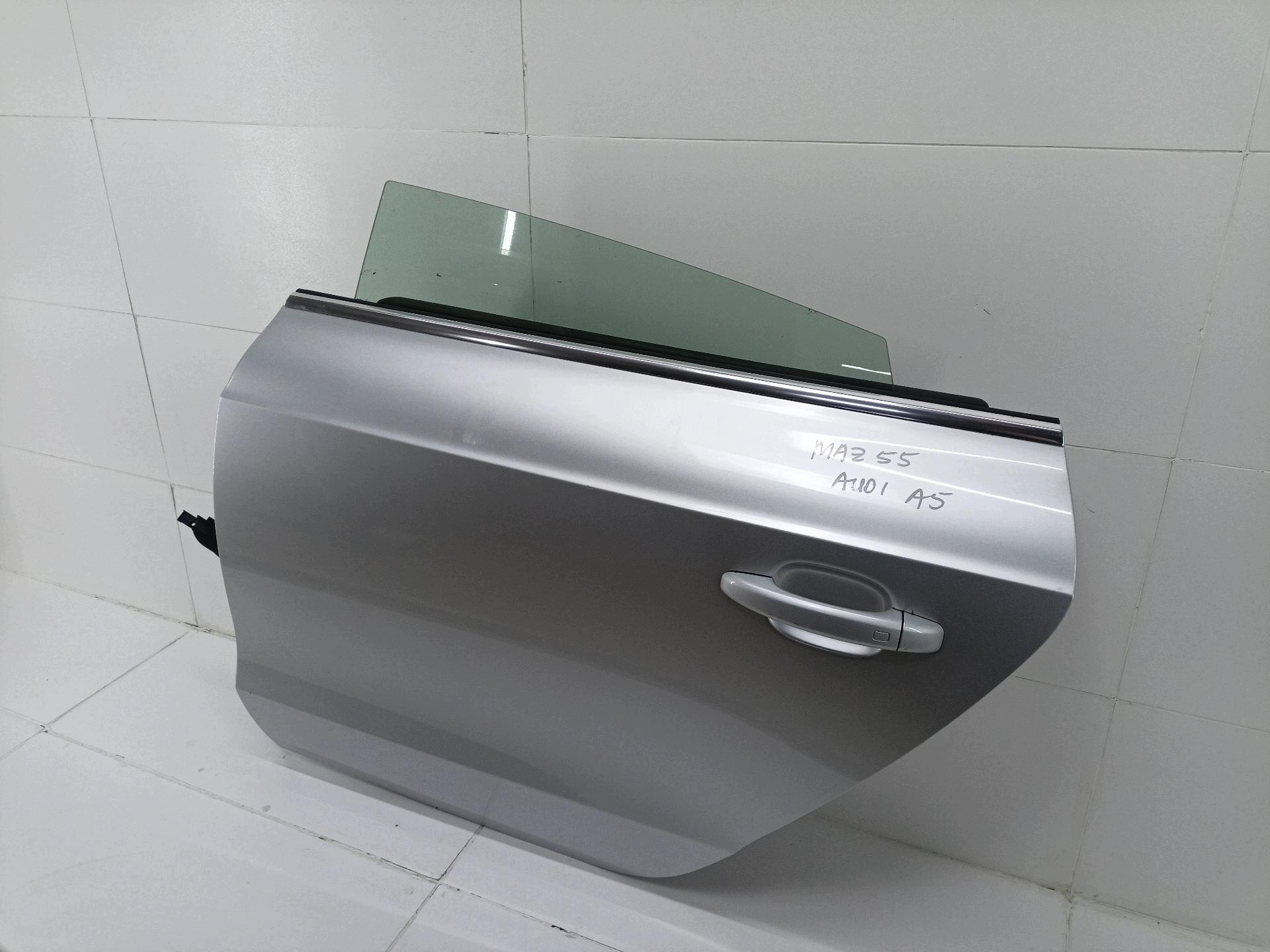door rear part left side Audi A5 8T 2010