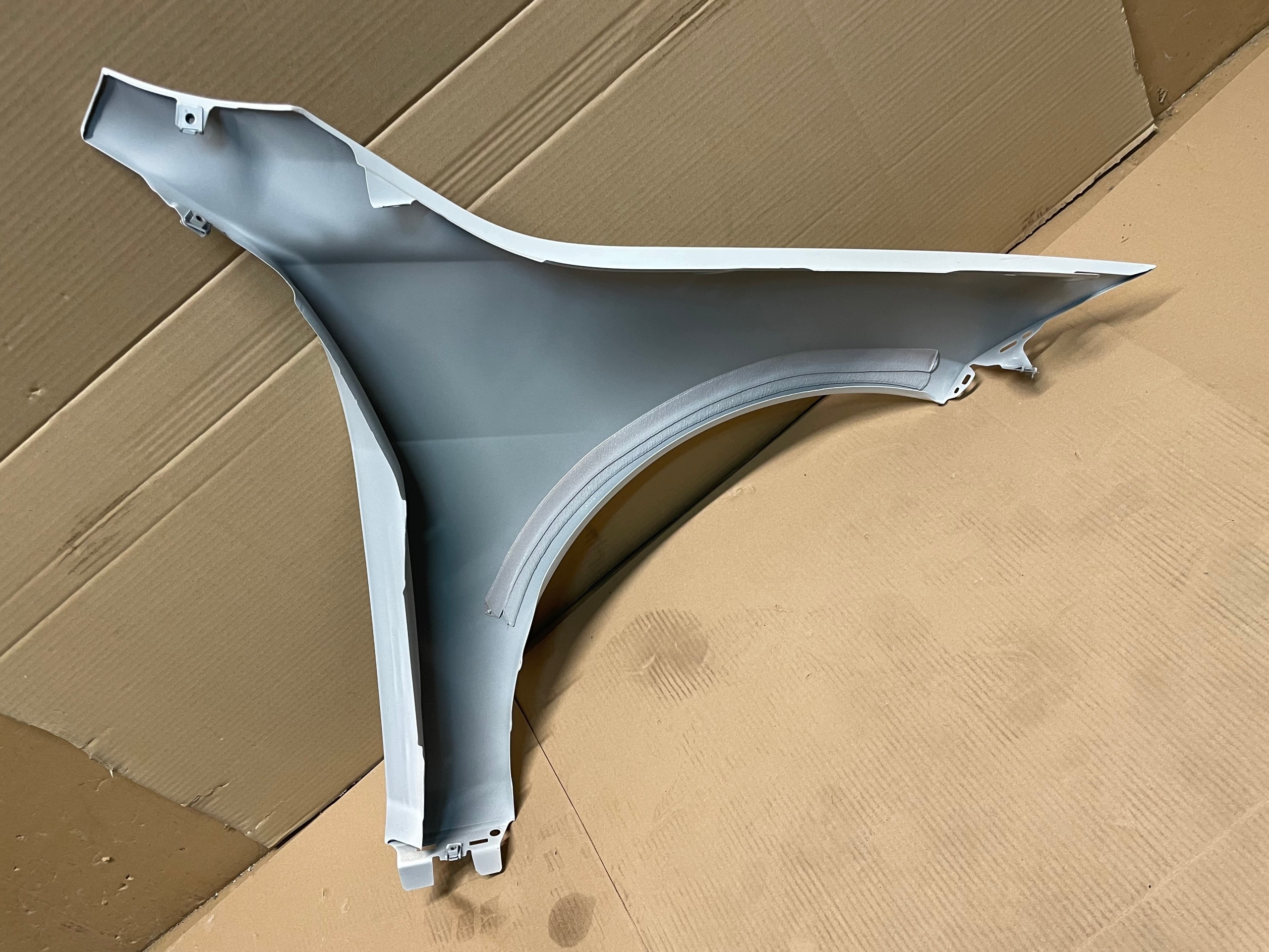 parafango anteriore sinistra BMW 2 F74 colore A300