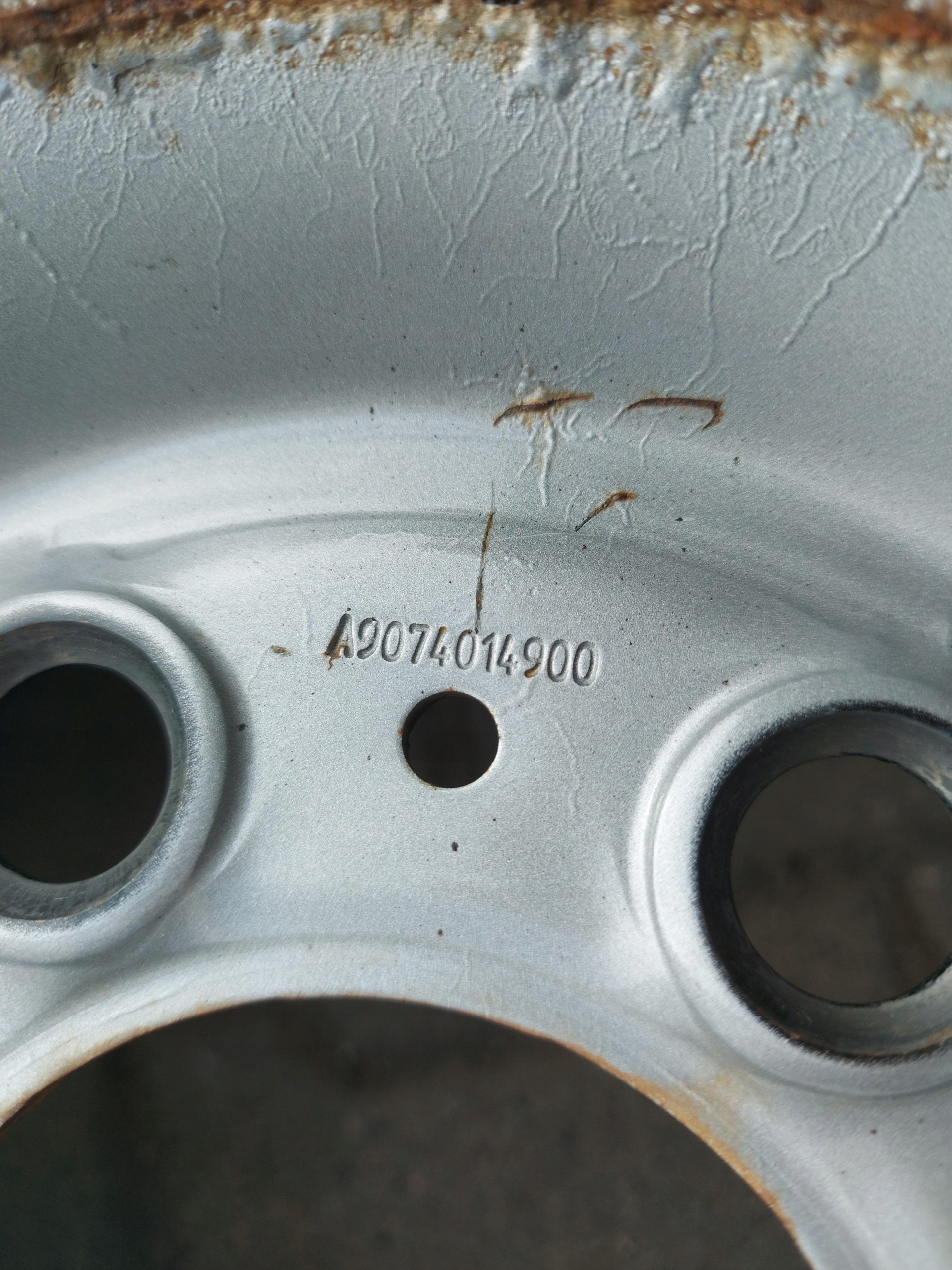 MERCEDES Sprinter W907 wheels discs 6,5x16 235/65R16C Continental 7mm