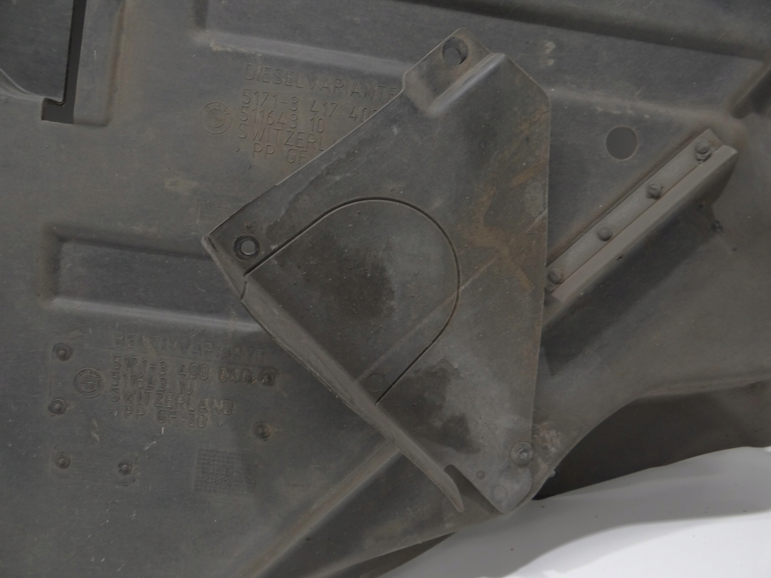 cover chassis right BMW X3 E83 LCI 3417403
