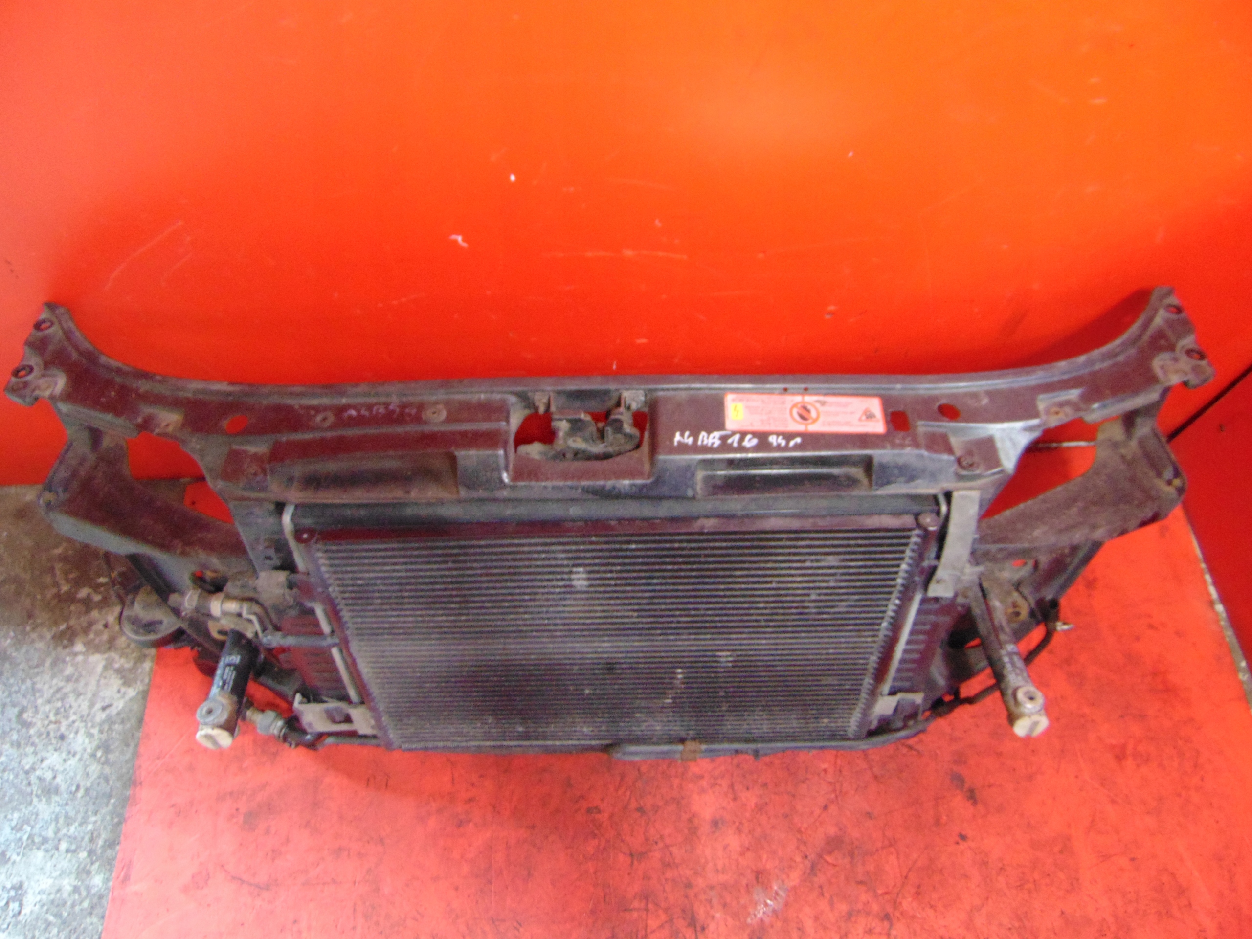 AUDI A4 B5 1.6 petrol support panel for radiators radiator fan KPL