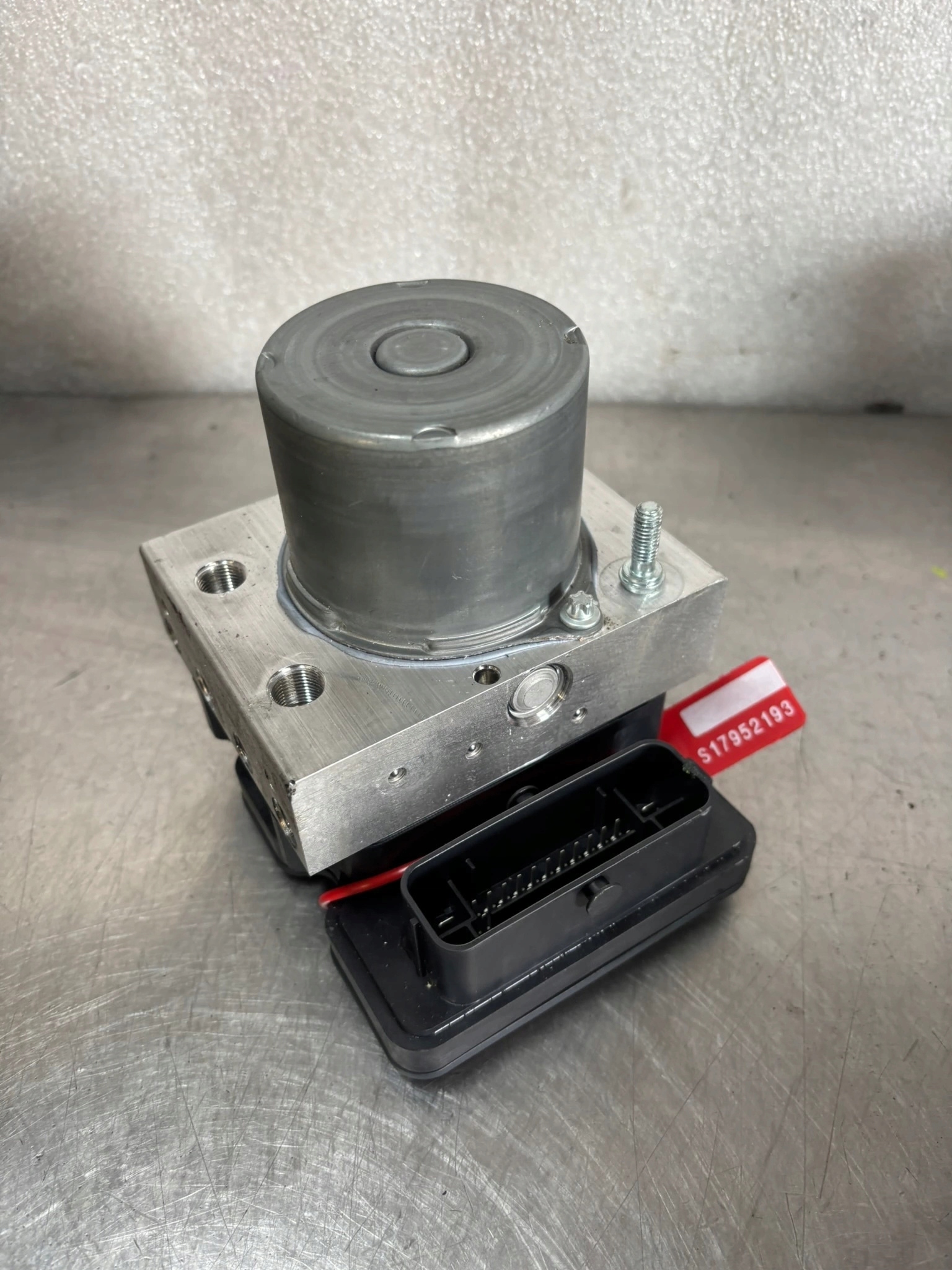 насос ABS renault ARKANA гибрид 476608195R оригинал
