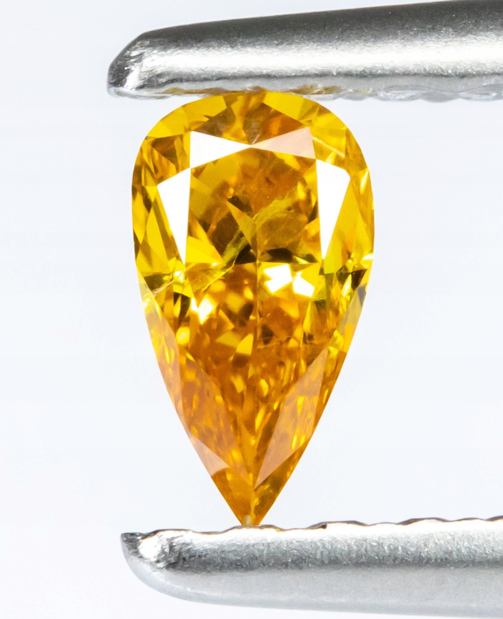 Přírodní diamant 0.12ct Oranžová slza I1 Certifikát Algt