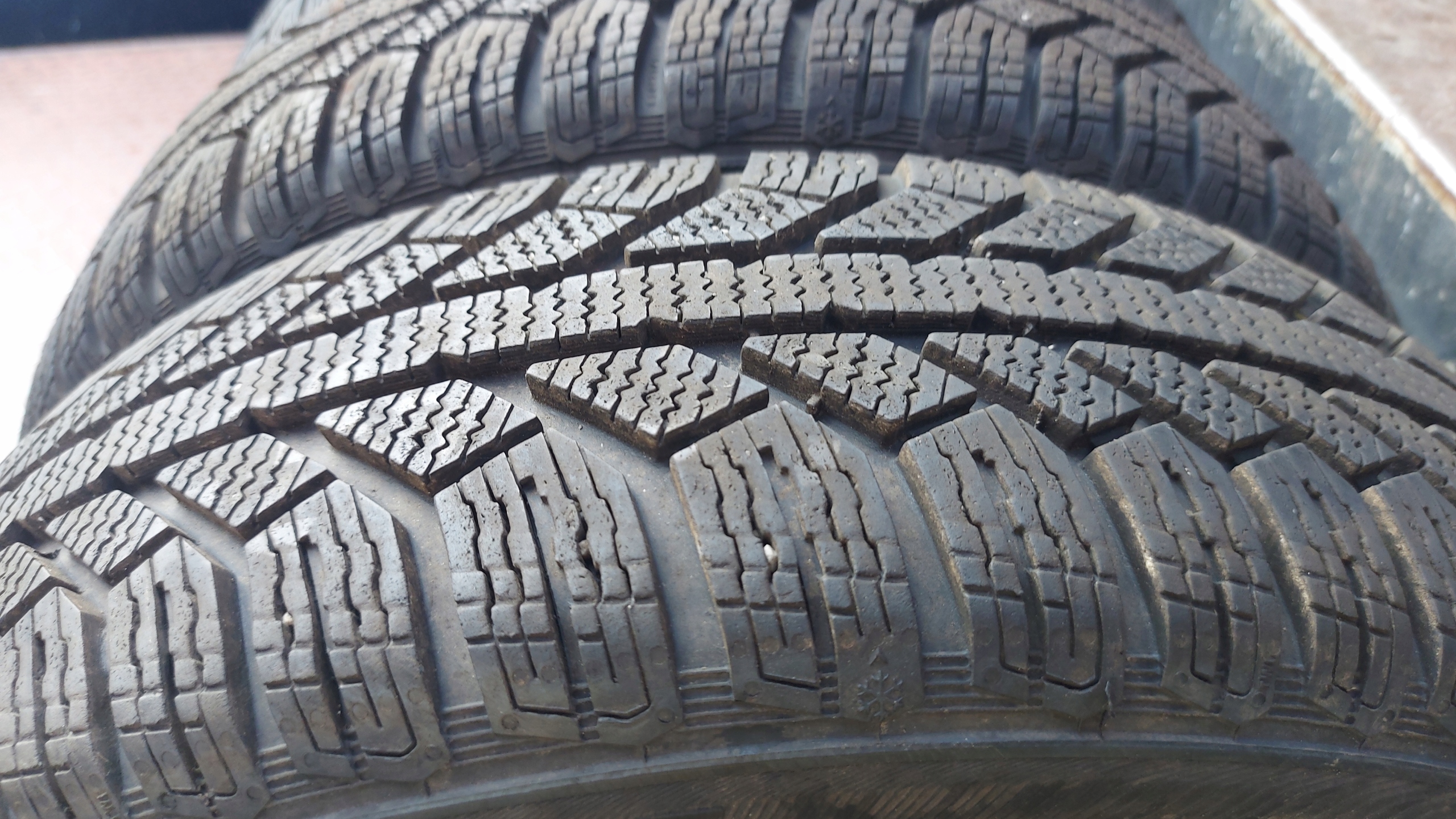 SEMPERIT MASTER-GRIP 2 165/60R15 OPONY ZIMOWE 7mm Model inny