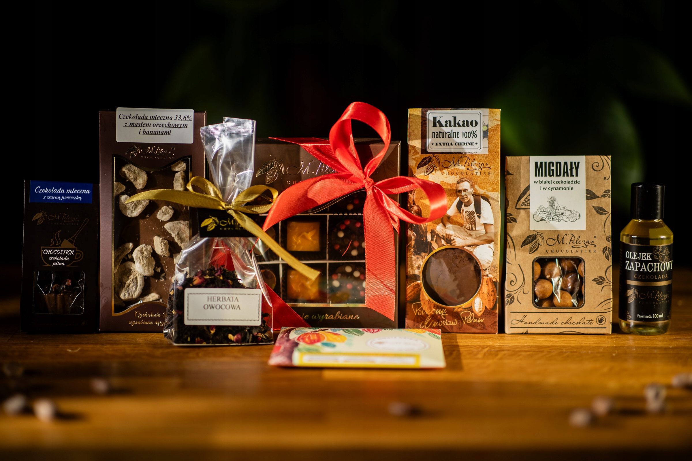 Proutěný koš na vánoční sladkosti, čokoláda, čaj, kakao, olej