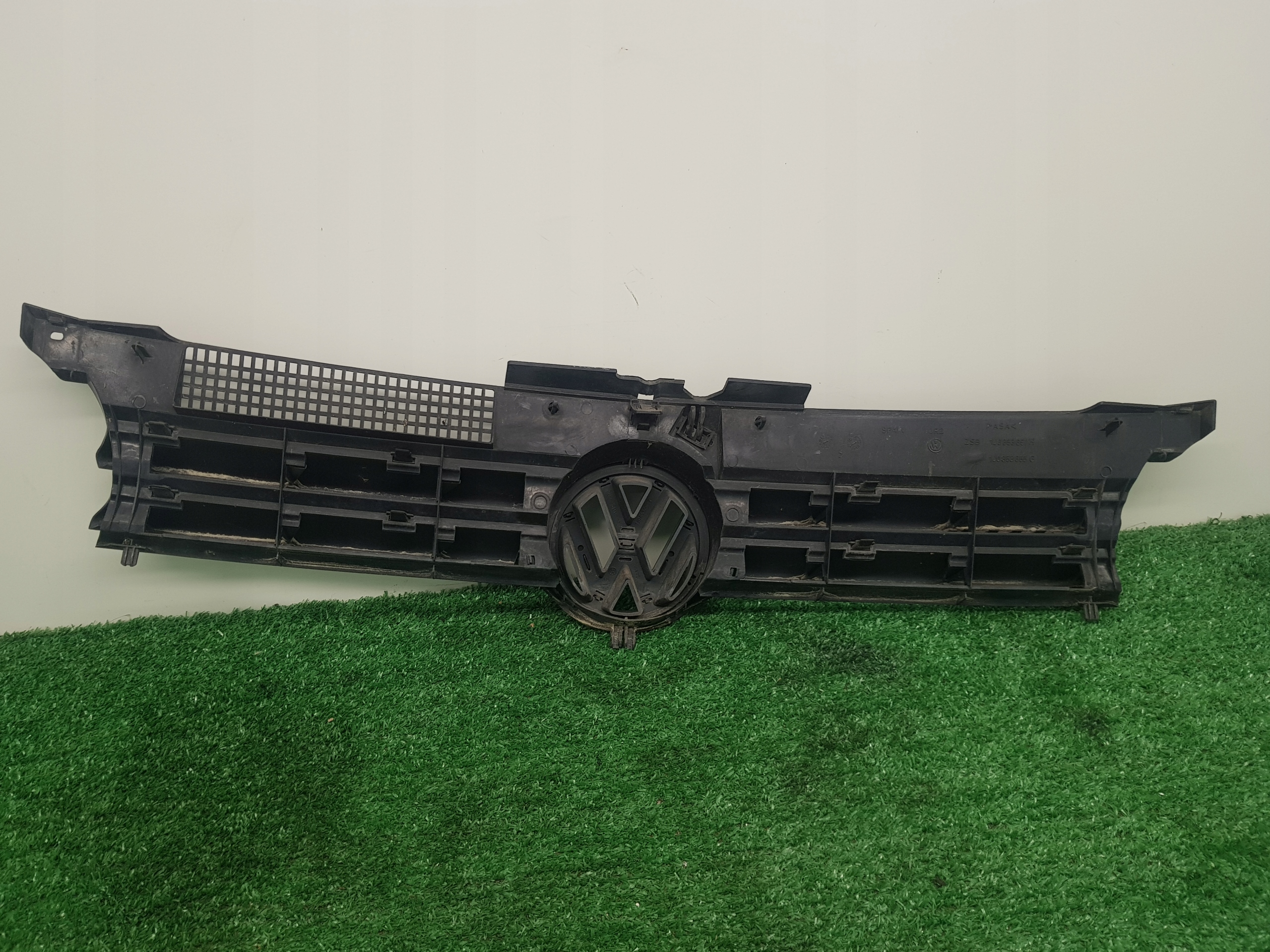 Grill Grill VOLKSWAGEN GOLF 4 1J0853651H