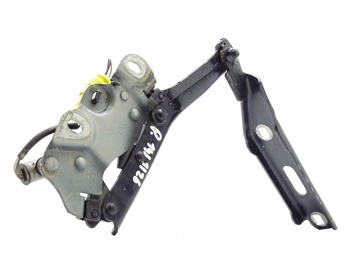 hinge bonnets right NABOJ AUDI A3 8V LIFT 8V0823302F 8V0823823F