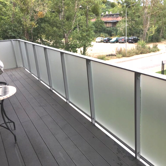 Folia matowa mleczna Solar Systems 105x100 cm Marka inna