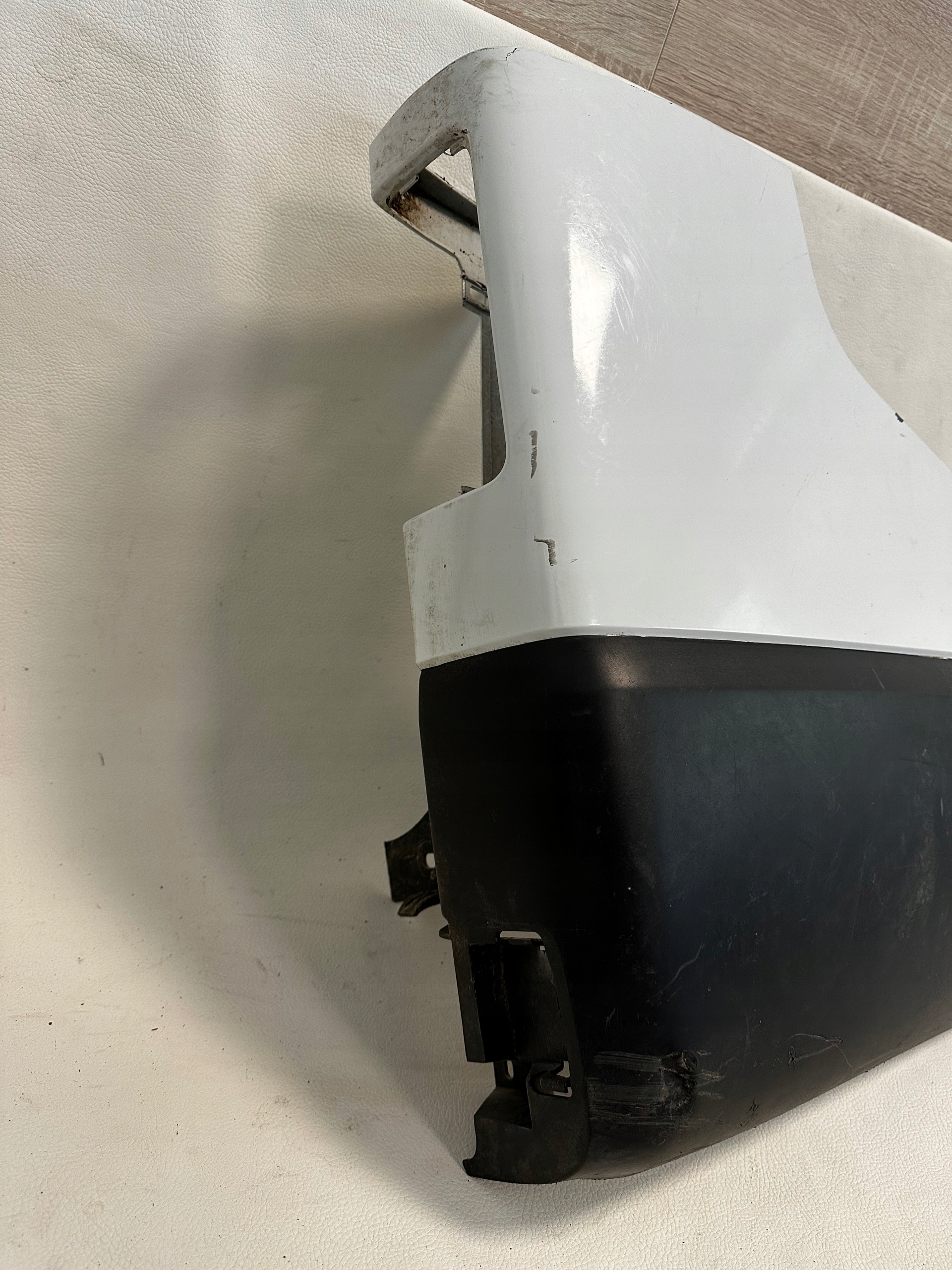 Renault Trafic bumper corner rear part right