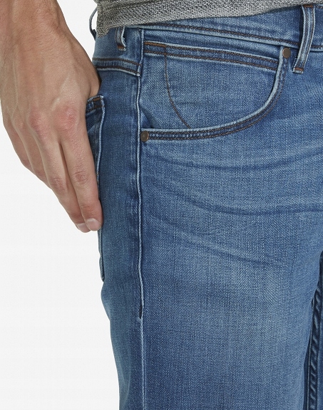 SPODNIE WRANGLER GREENSBORO W15QMU91Q R. W32 L32 Długość nogawki długa