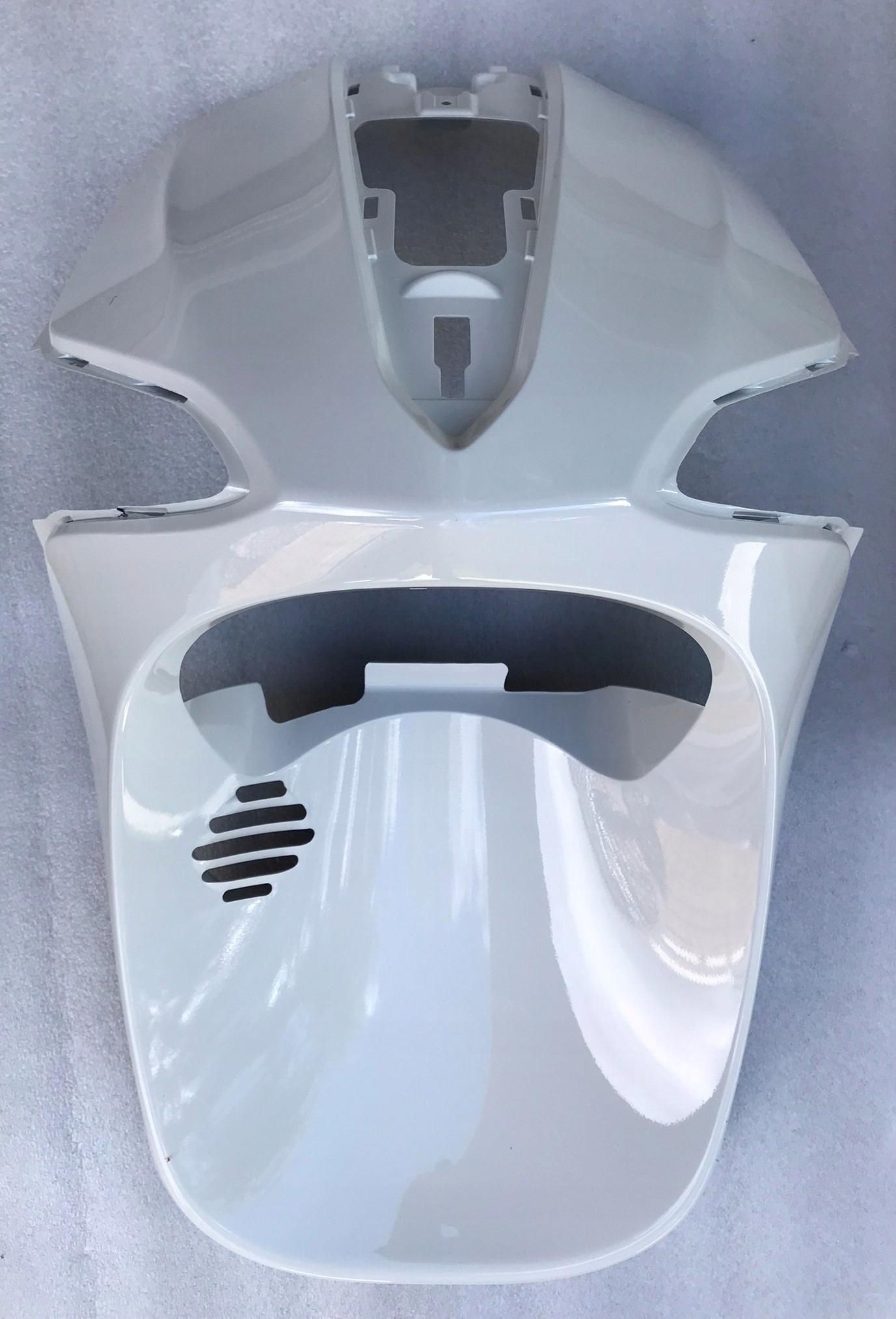 Piagio Liberty vrchlík E5+ 2024 vrchlík biely Nový 544 Oem 2015+