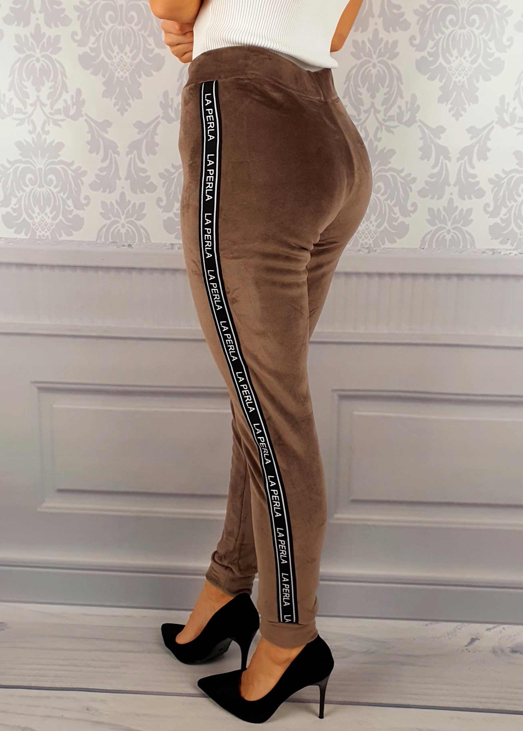 #OCIEPLANE - SPODNIE - DRESOWE - DAMSKIE - WELUR Płeć kobieta