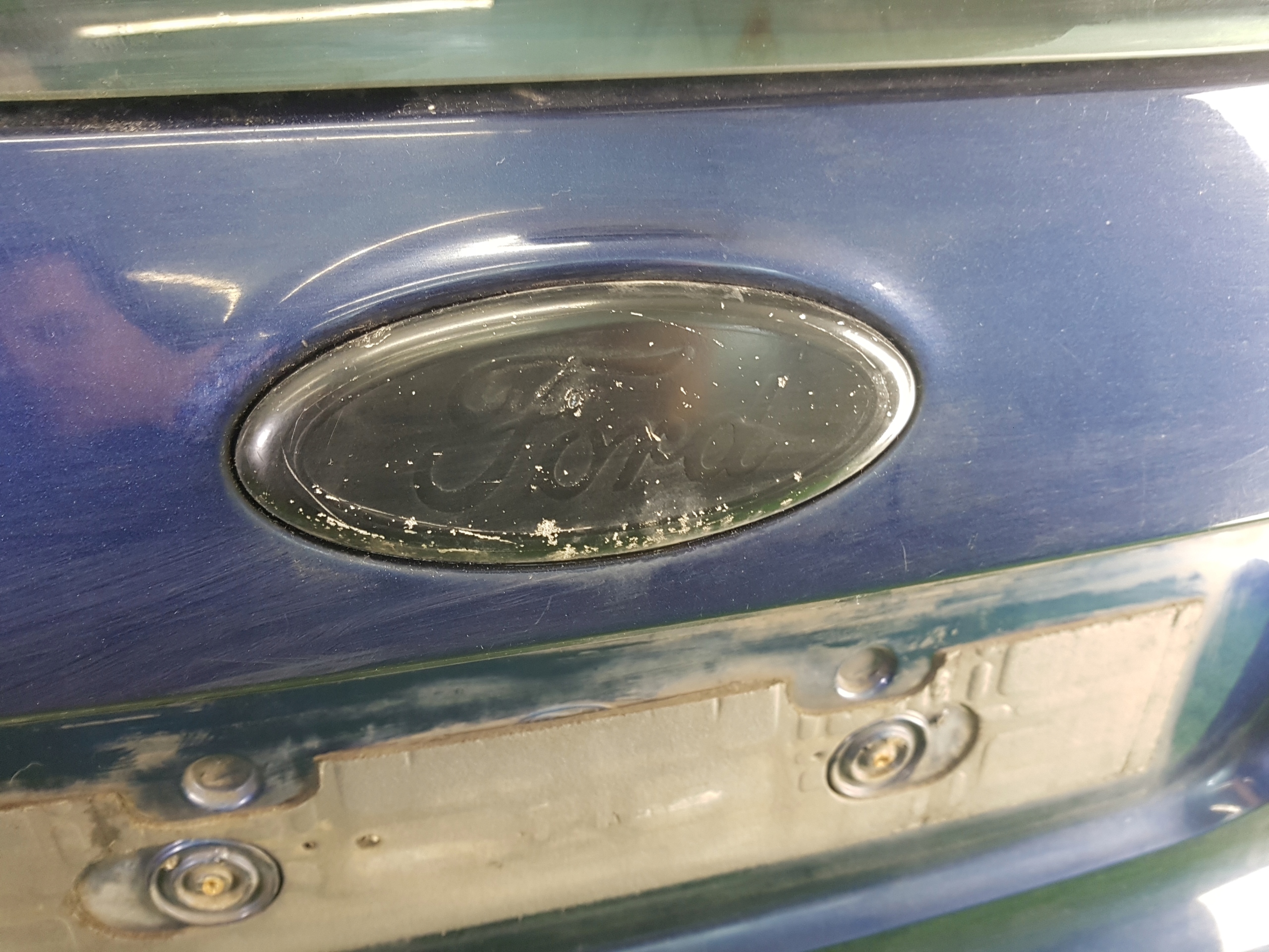 boot doors rear part FORD MONDEO MK 4 KOMBI KOD LAKIERU E6 2007