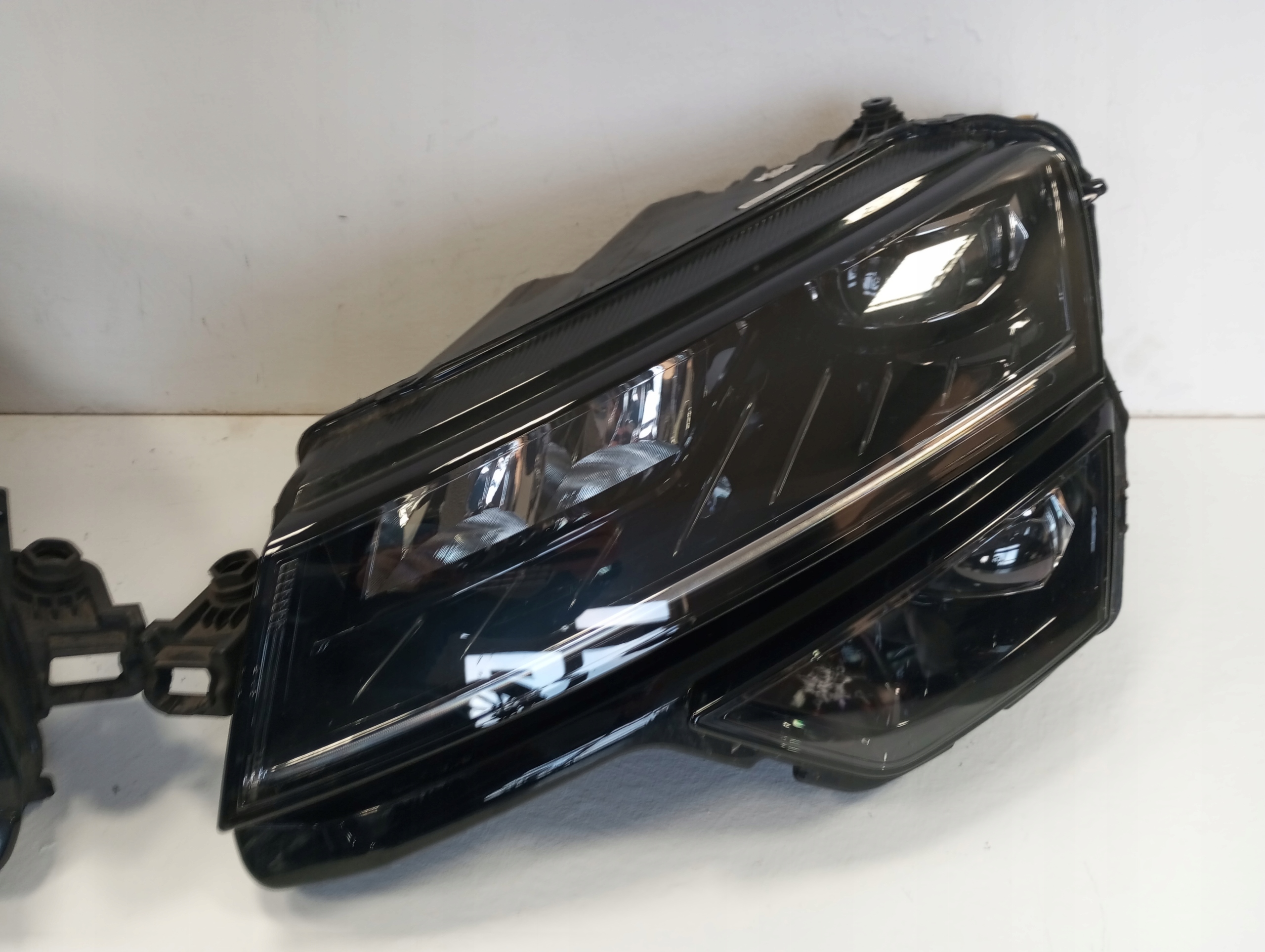 light lights front FULL LED Skoda Karoq 57B 57B941015D 57B941016D