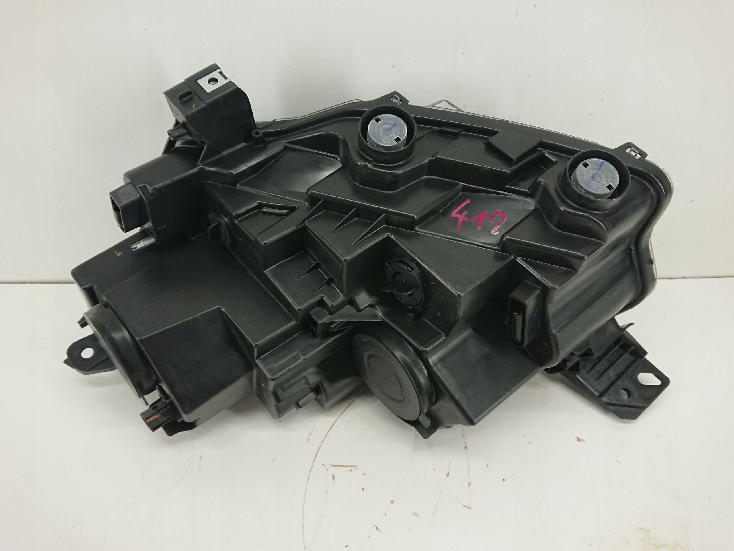 Citroen Berlingo 17- light right front front