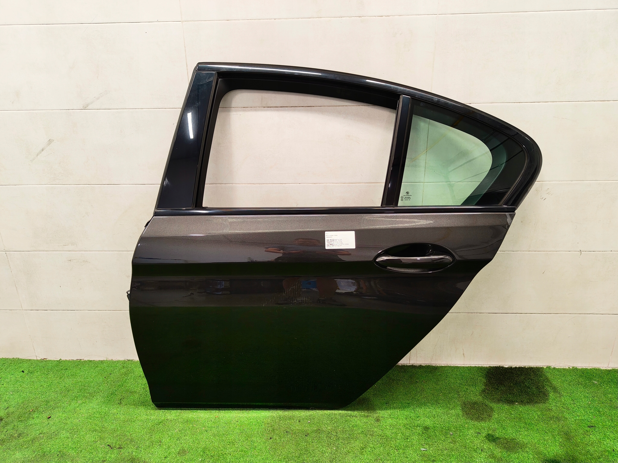 BMW 5 G30 door left rear part B65