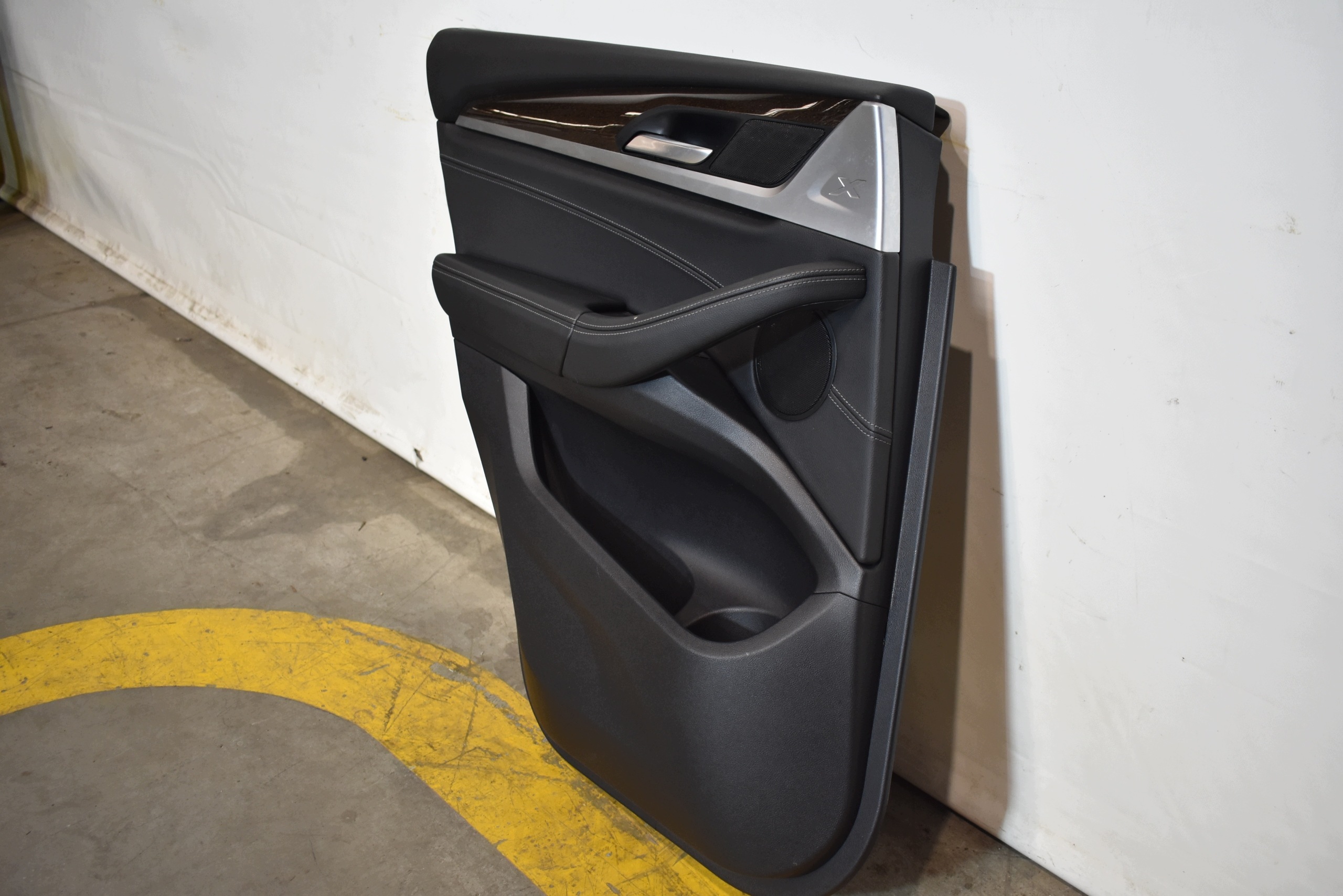 side door rear part rear left leather BMW X3 G01 X-LINE 1