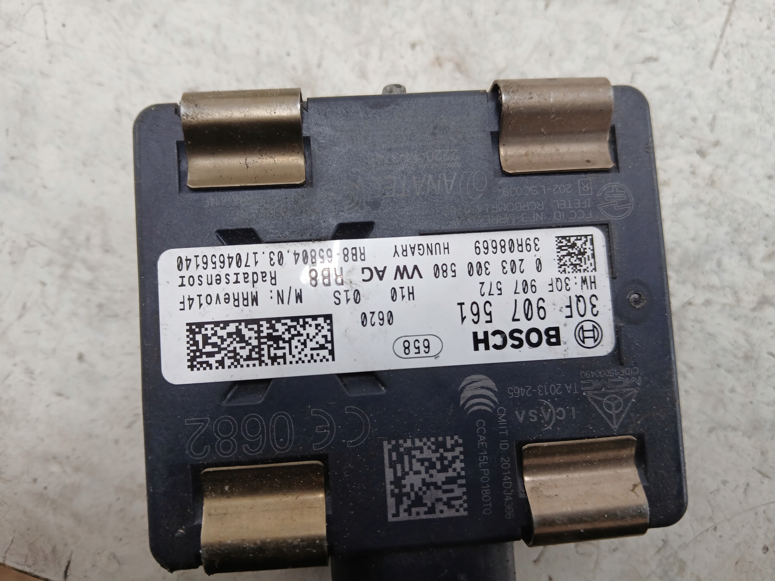 VW AUDI SEAT SKODA RADAR Sensor DISTRONIC 3QF907561