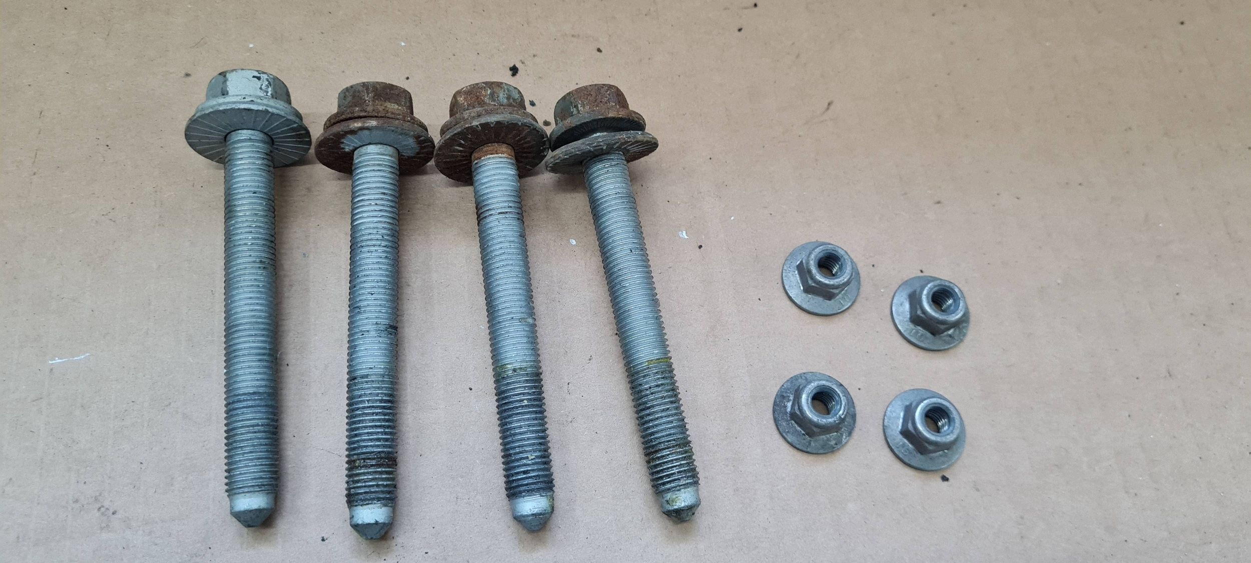 A6 C7 4G screws springing front axle beam axle beam A7 4G A4 B8 S4 A5 8T