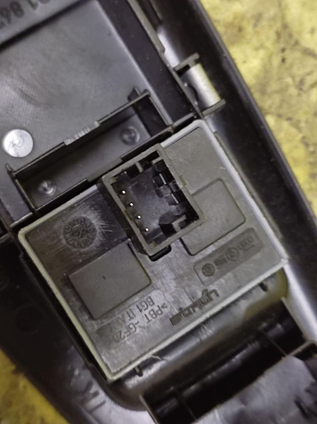 VW POLO IV window control switch 6Q1867171E
