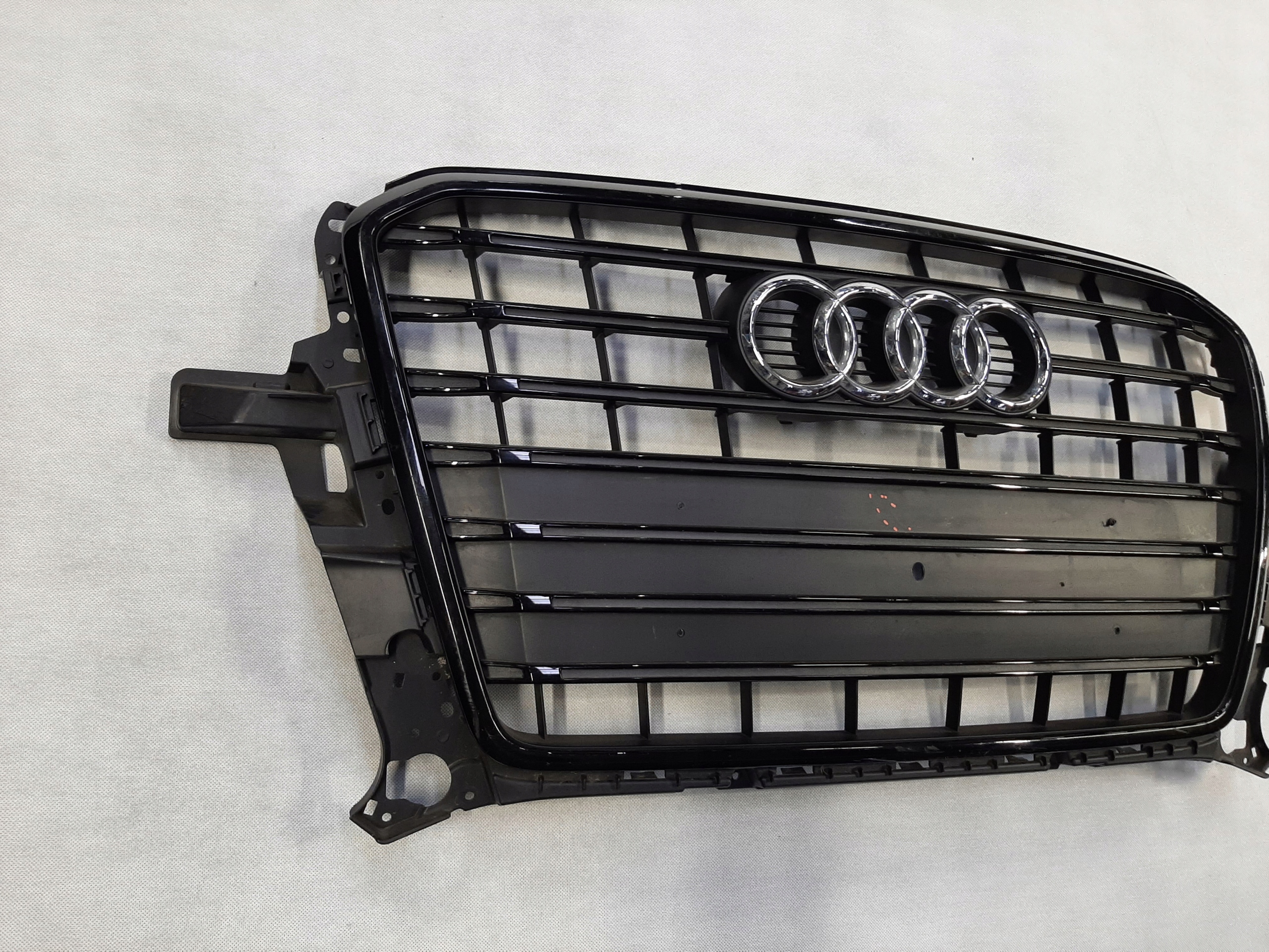 Audi Q5 8R Lift Atrapa zderzaka Grill 8R0853651AN Stan opakowania zastępcze