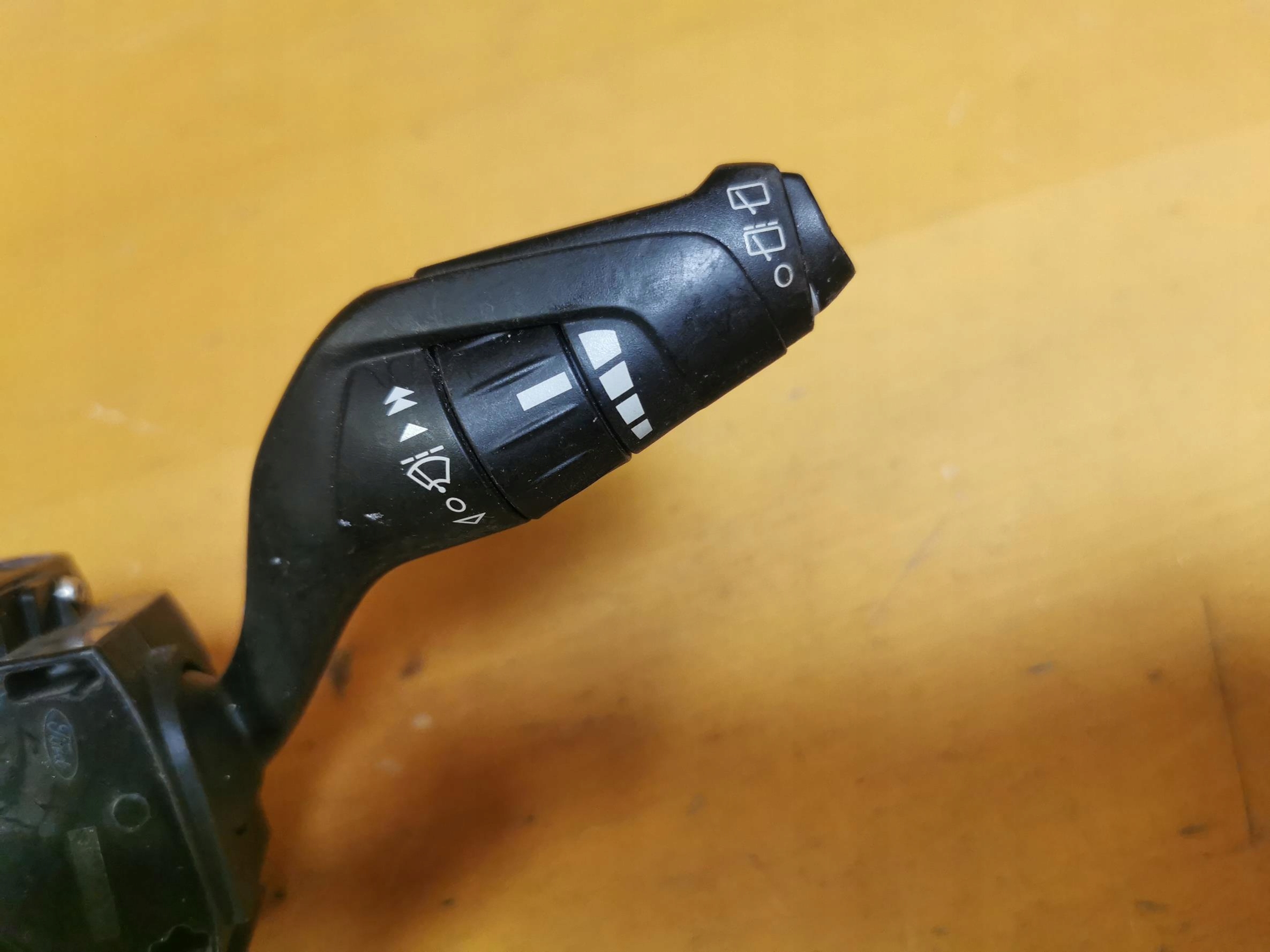 DEVIO LUCI TERGICRISTALLO TERGI FORD FOCUS MK3 10-19 EU