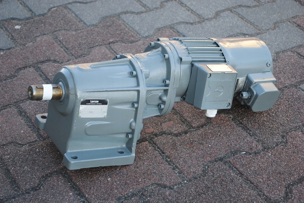 Motoreduktor 0.25kw. 5,1obr./min. . LENZE