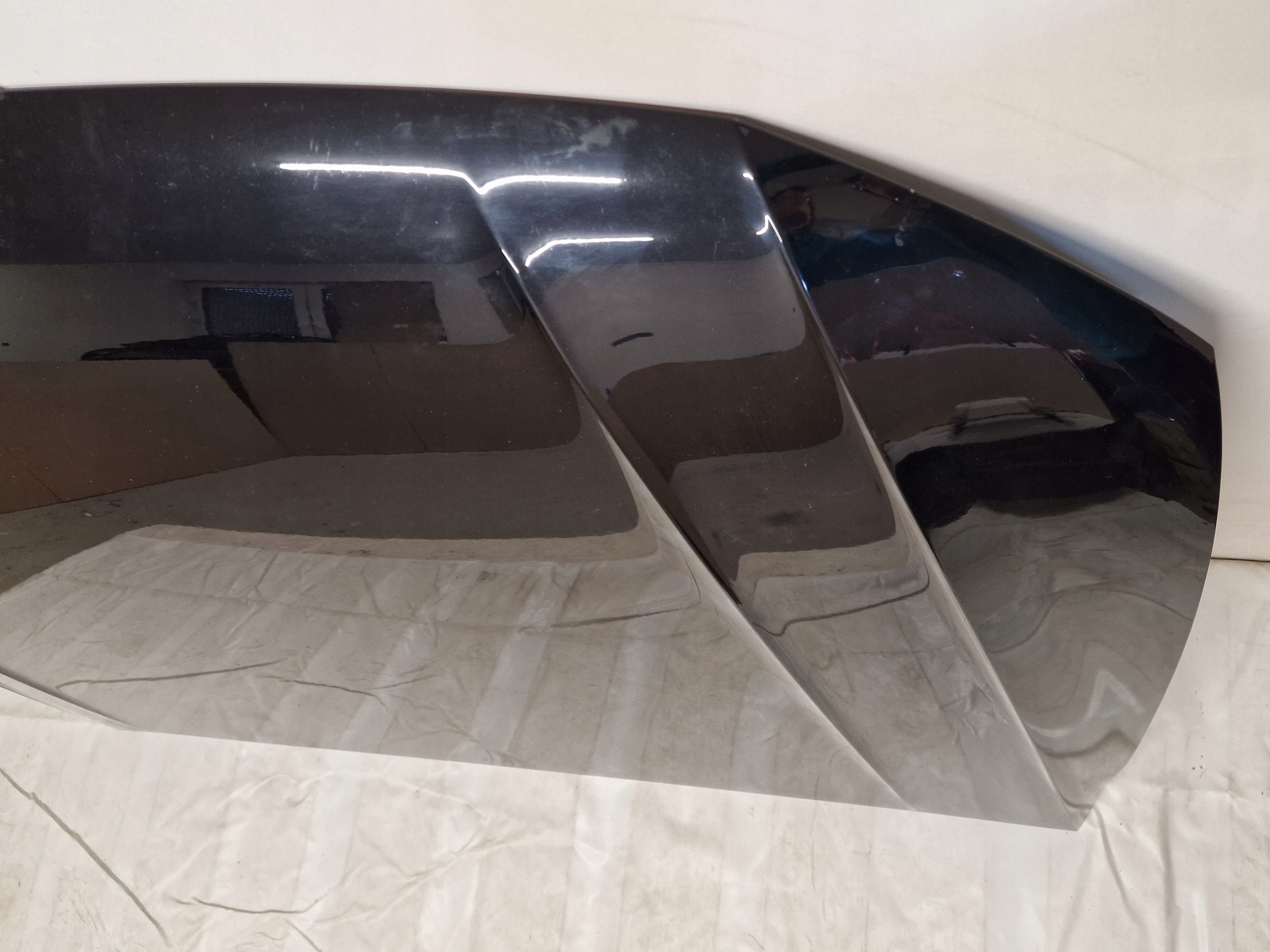 VW TIGUAN II 5NA PRZED LIFT 16-20 MASKA POKRYWA SILNIKA ORYGINAŁ ŁADNA Kolor czarny