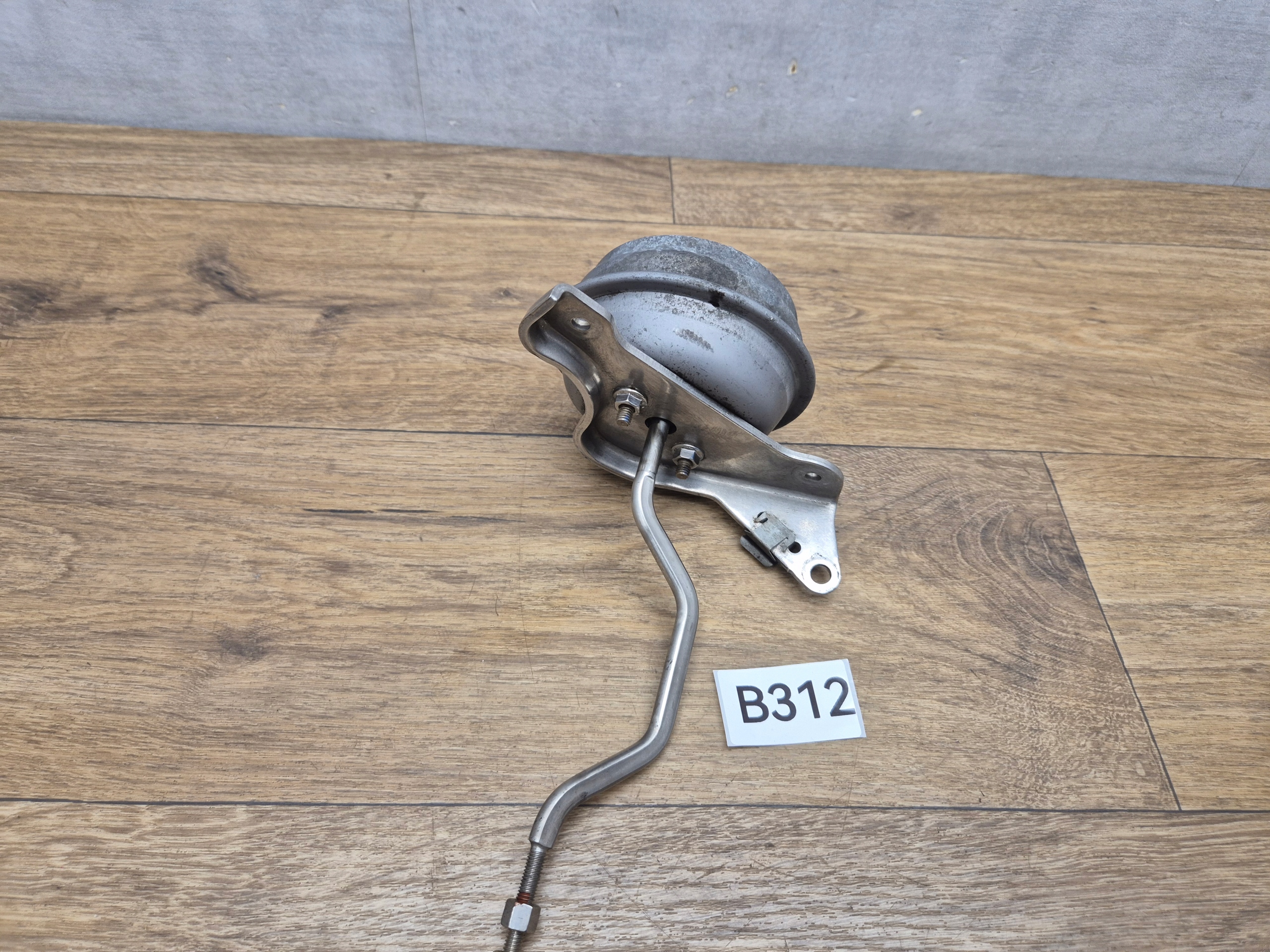 BMW N57D30B ELEMENT PODCISNIENIOWY Sensor GRUSZKA Turbolader 8516496