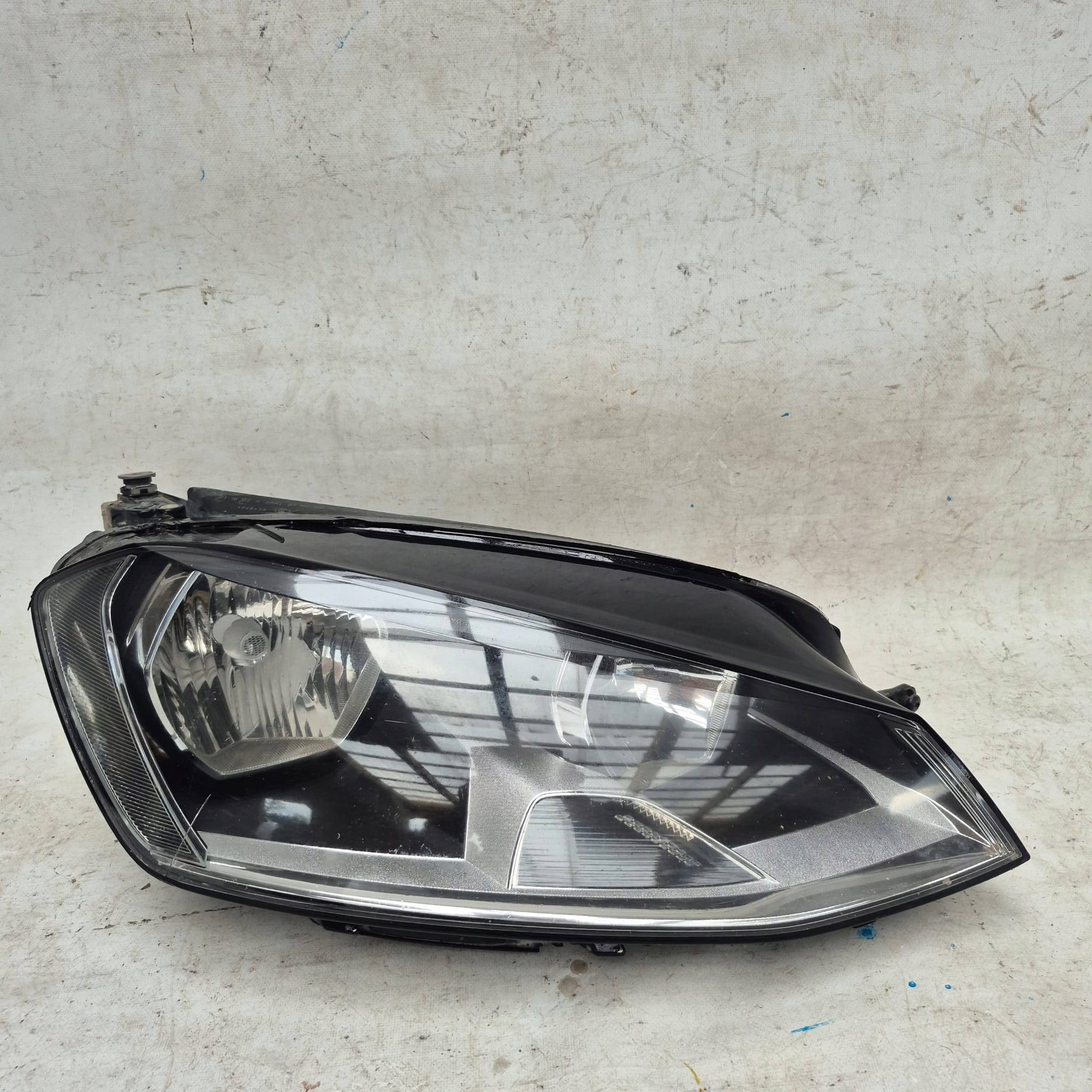 VW GOLF 7 VII 13-16 light right front front ZWYKLA 5G1941006
