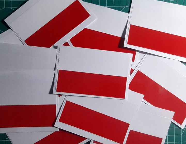 Naklejka na auto FLAGA POLSKA Producent Inny