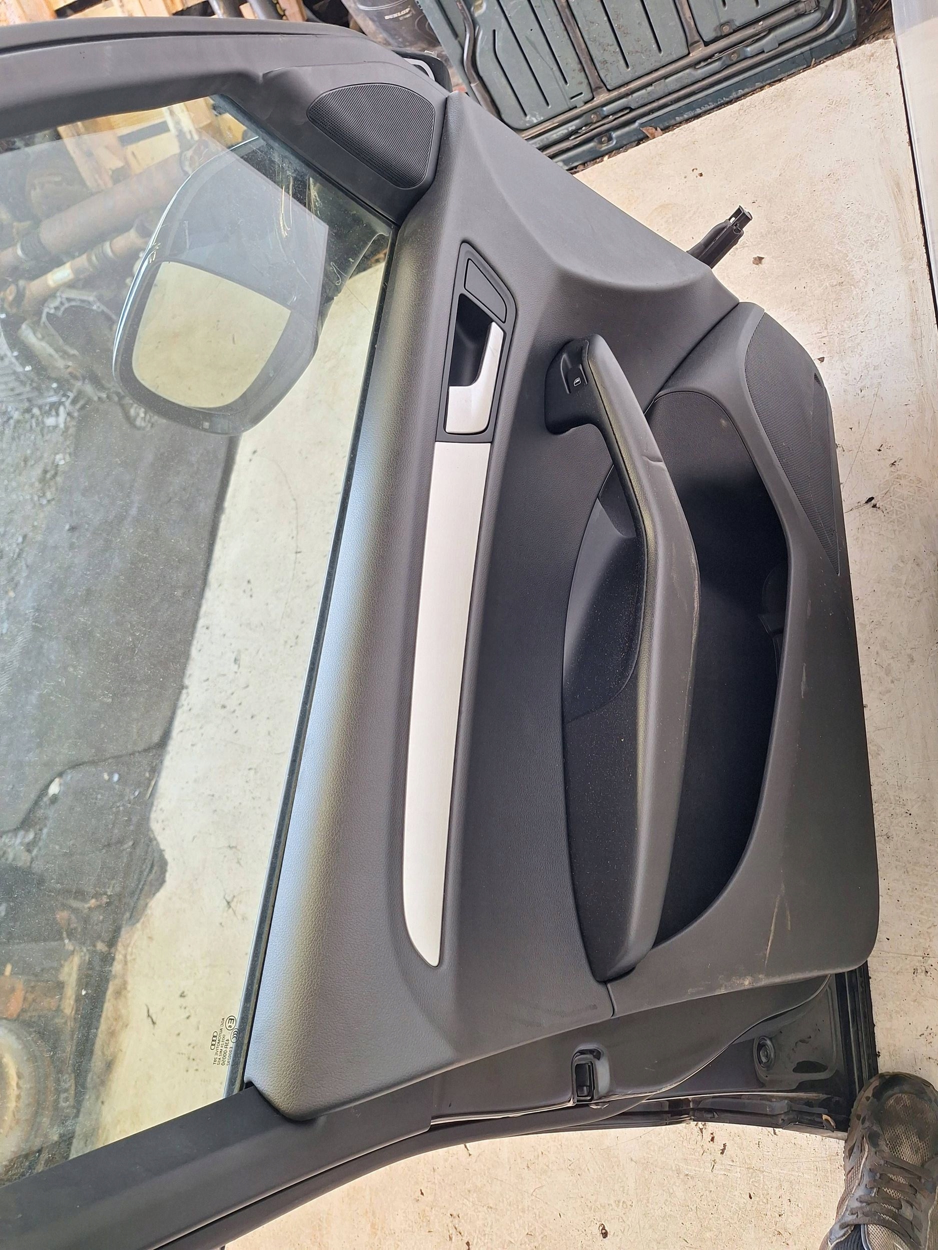 AUDI Q5 8R 08-12 door left front