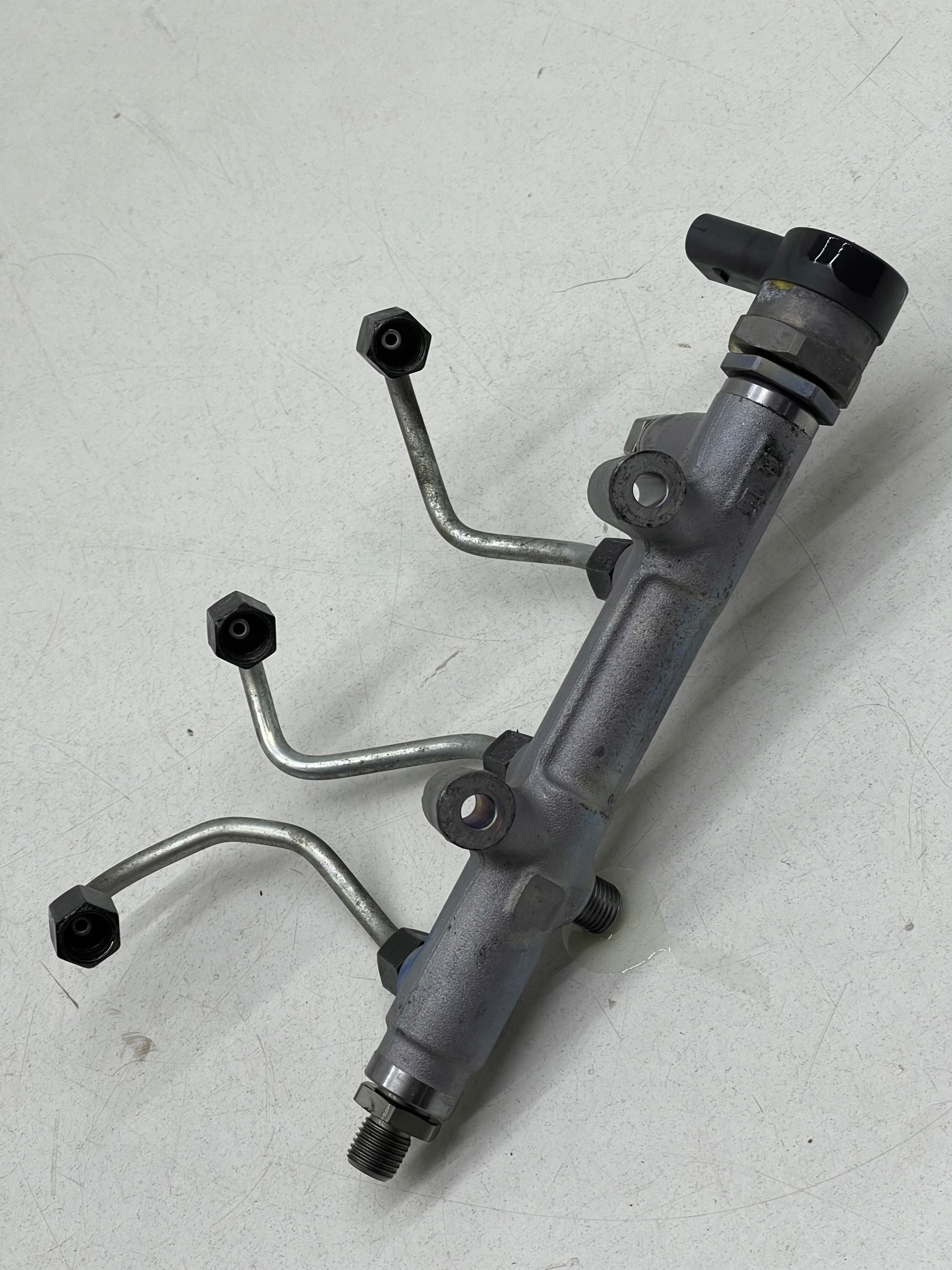 Audi A4 A5 A7 A6 C7 3.0 tdi топливная рейка