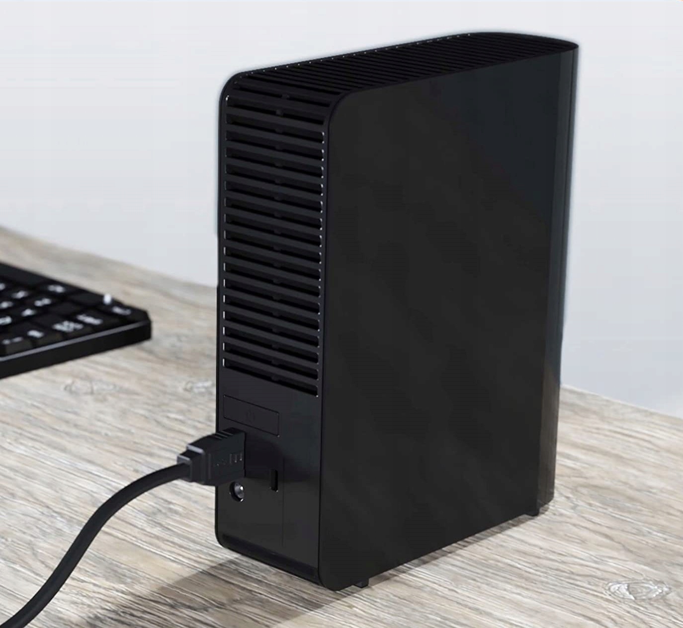 WD Elements Desktop 8TB 3.5'' USB 3.0 WDBWLG0080HBK Producent Western Digital