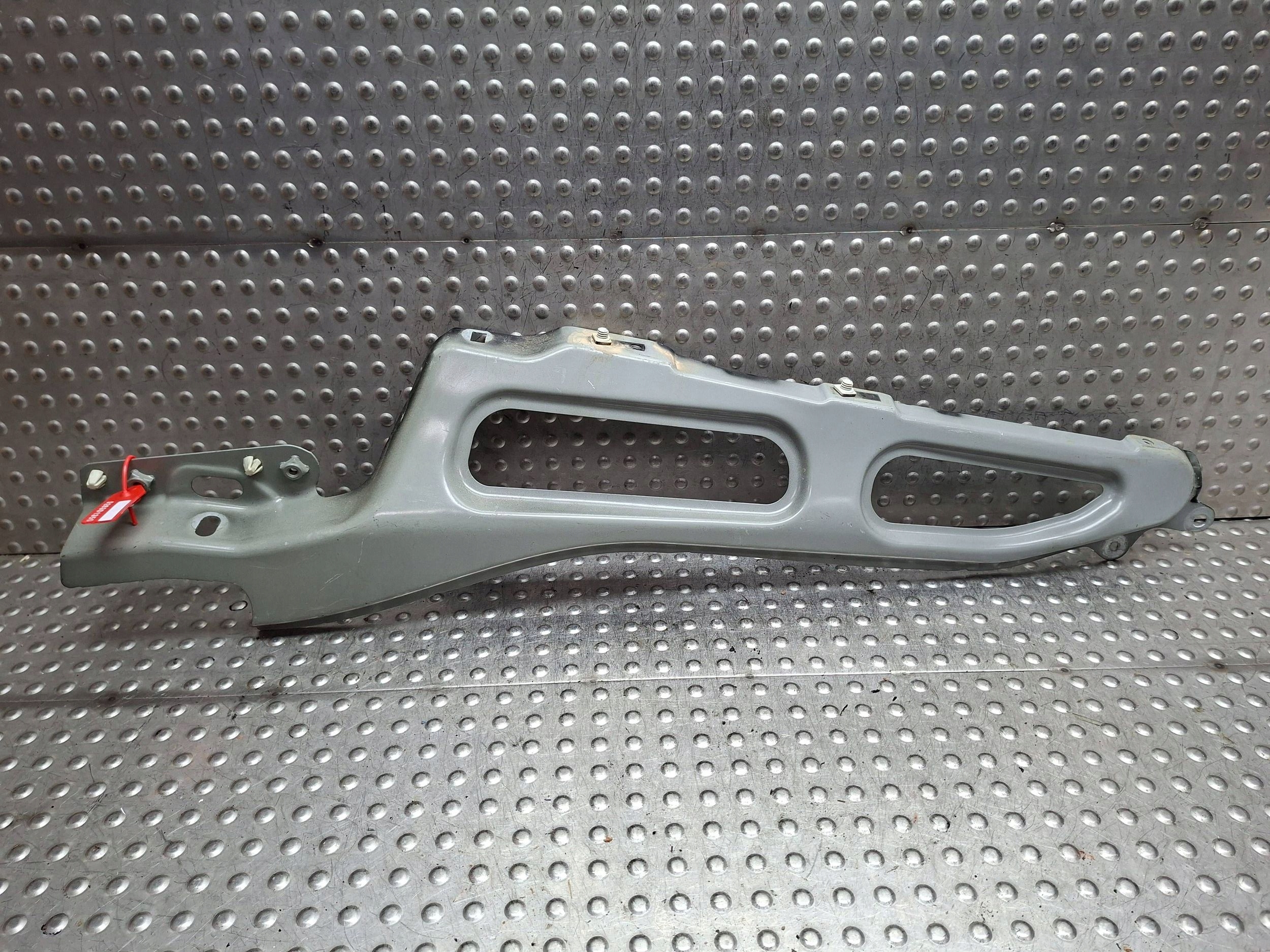 Support plaque Aile Gauche Avant 641356482 RENAULT SCENIC IV 2015