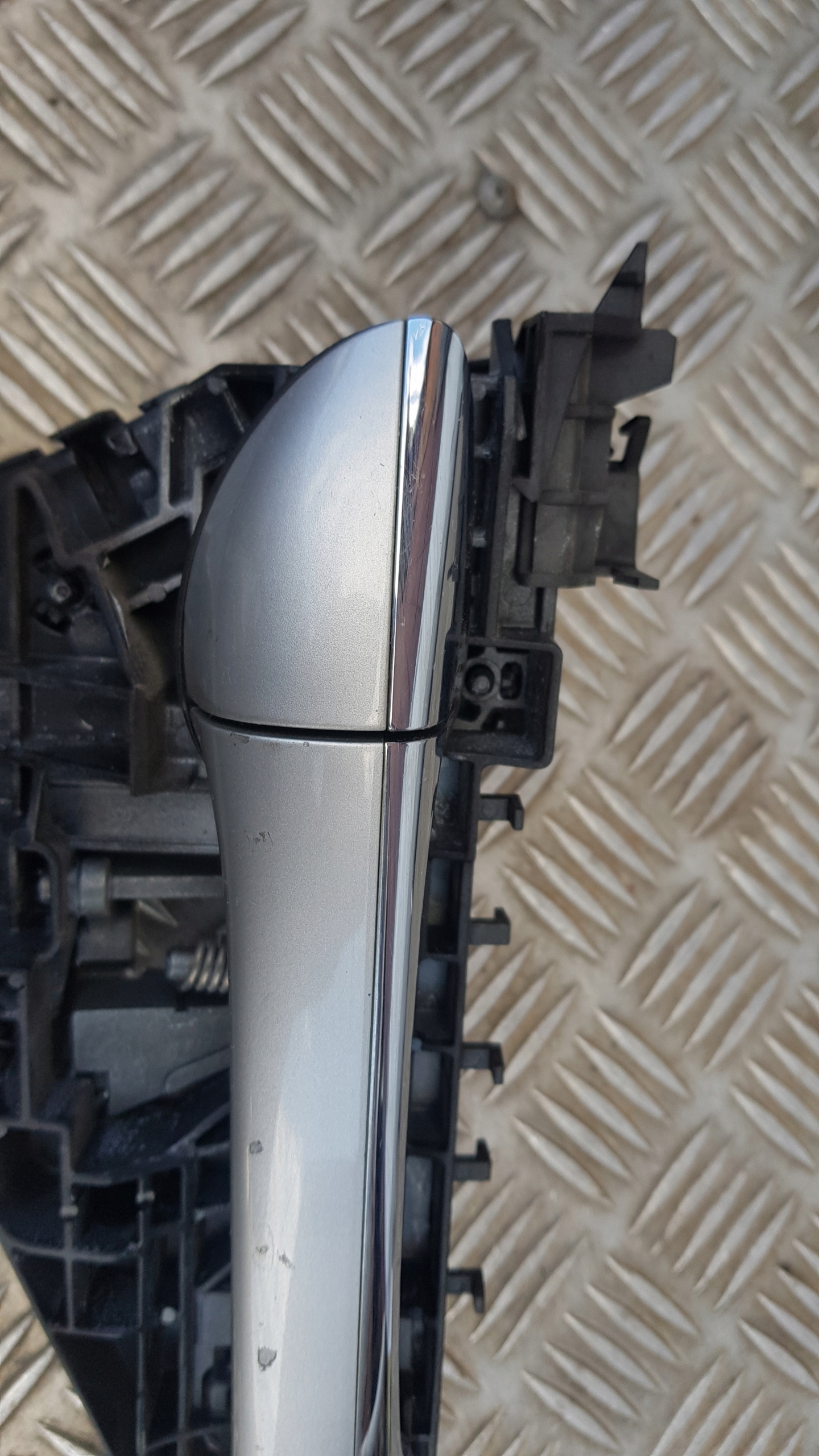 MERCEDES W169 handle exterior right front