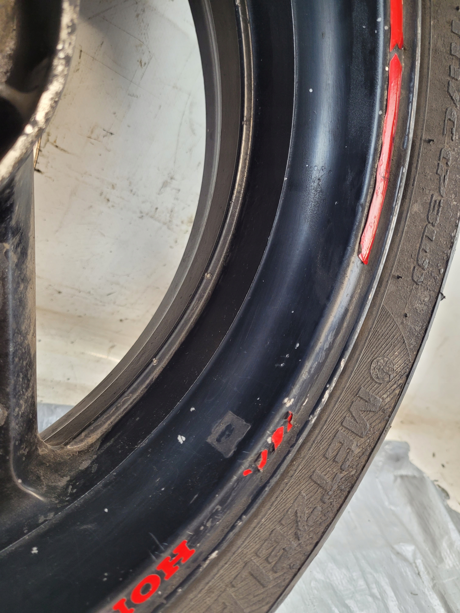 disk záď 17" HONDA CB 600 F PC34 98-03r.