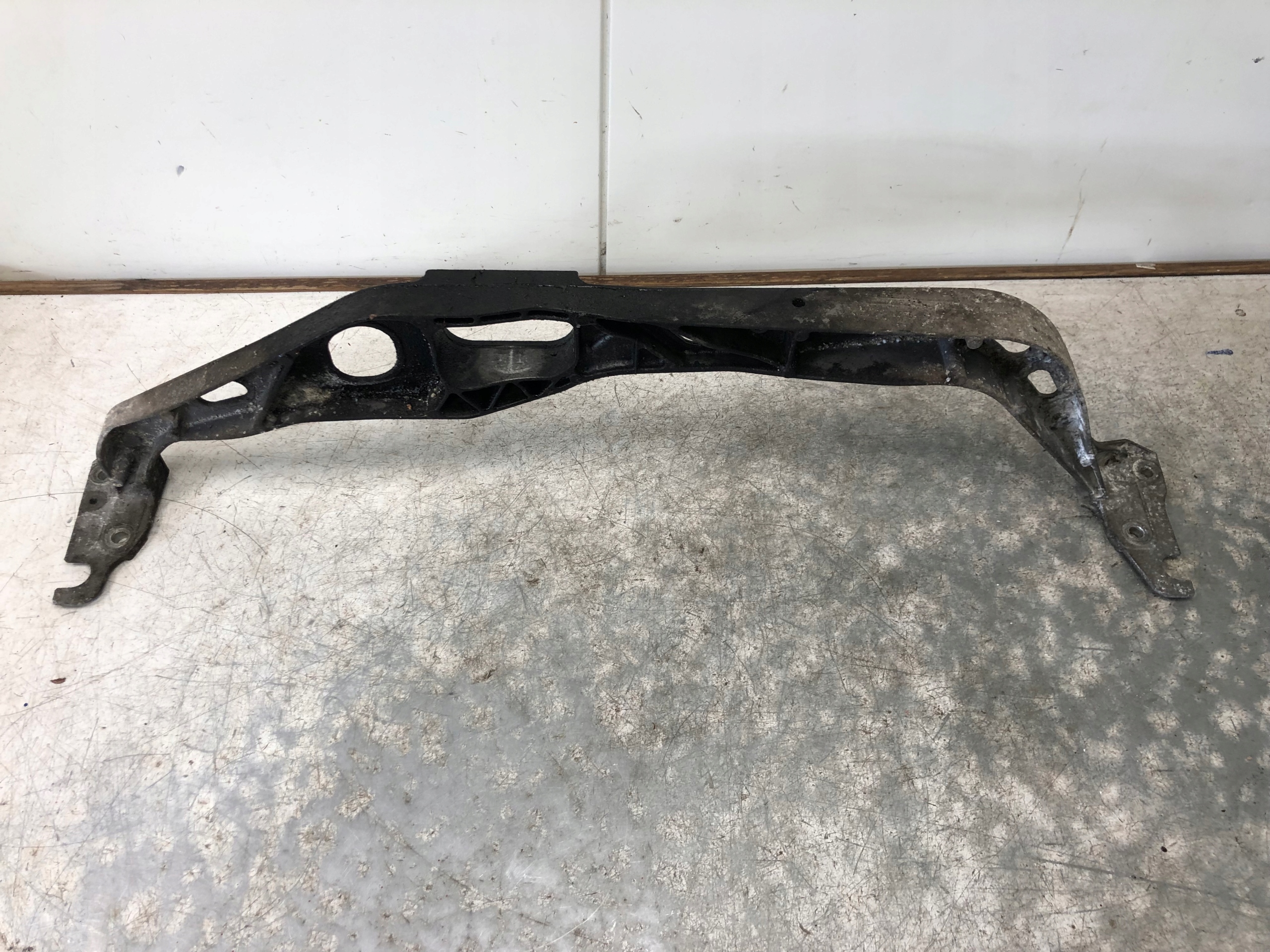 console sider of the engine AUDI A4 B8 8K0199521Q