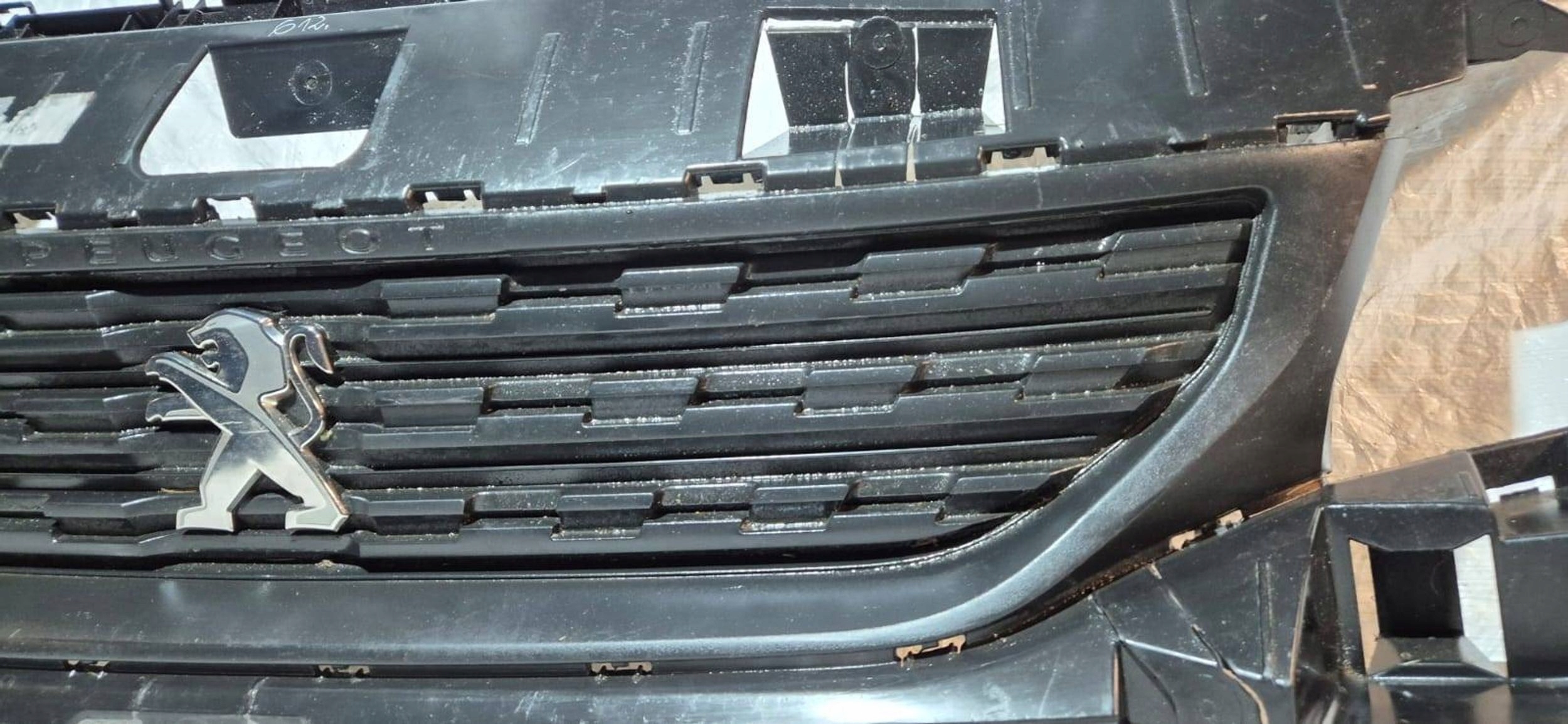 Peugeot Partner 7* Kühlergrill FRONTGRILL Kühlergitter - Thumbnail 6