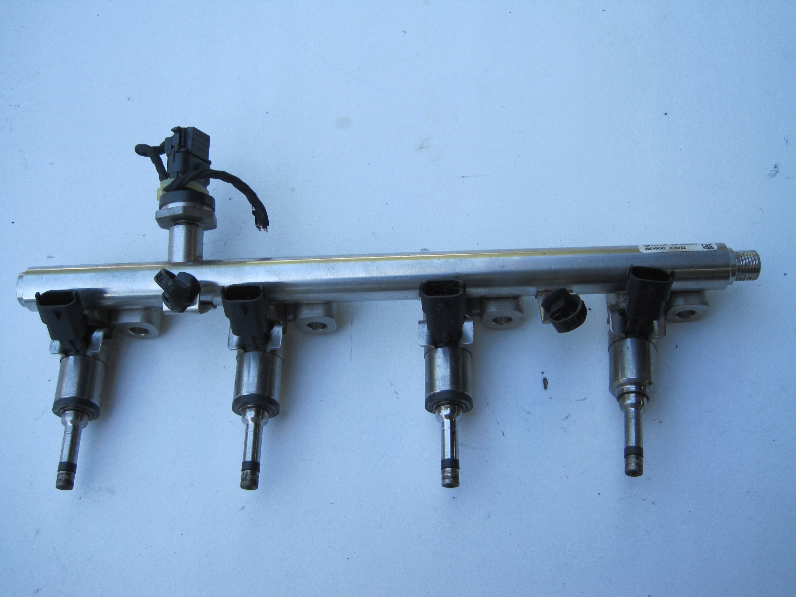Rampe injection HYUNDAI IX35 1.6i 35350-2B100