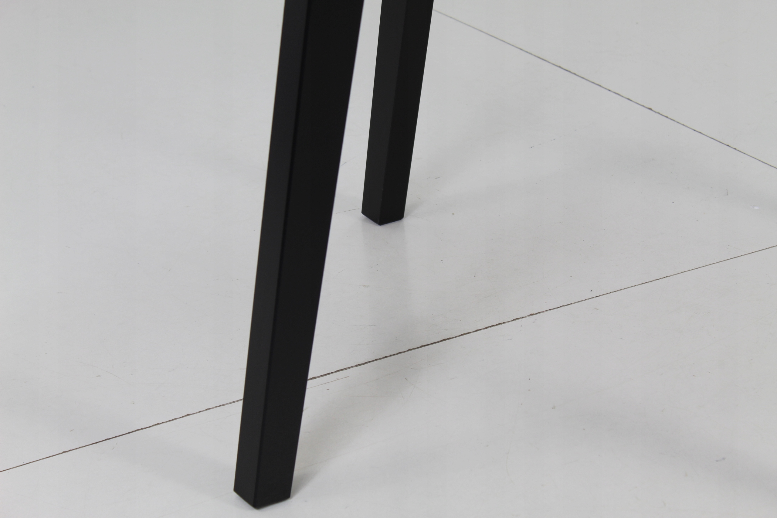 Okrągły stół 100 cm i 4 krzesła Skandynawskie Długość stołu 100 cm