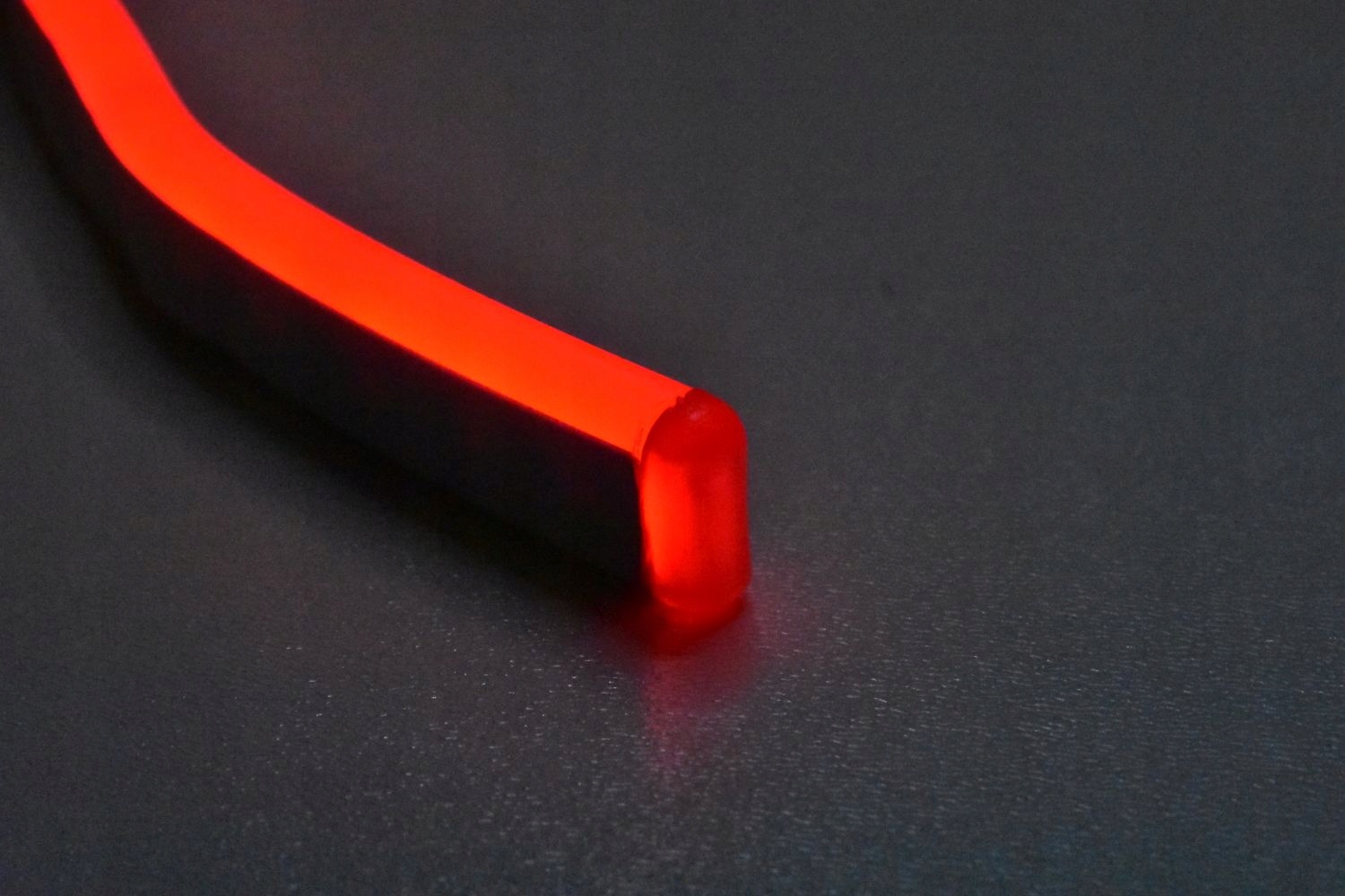 Neon LED czerwony elastyczny 12V FLEX 6x12 mm IP67 Długość 1 m