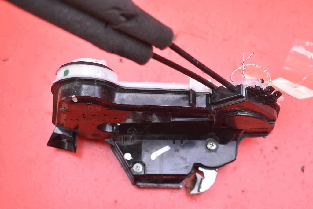 lock door right front front EU TOYOTA COROLLA E21 sedan LIFT 17-24