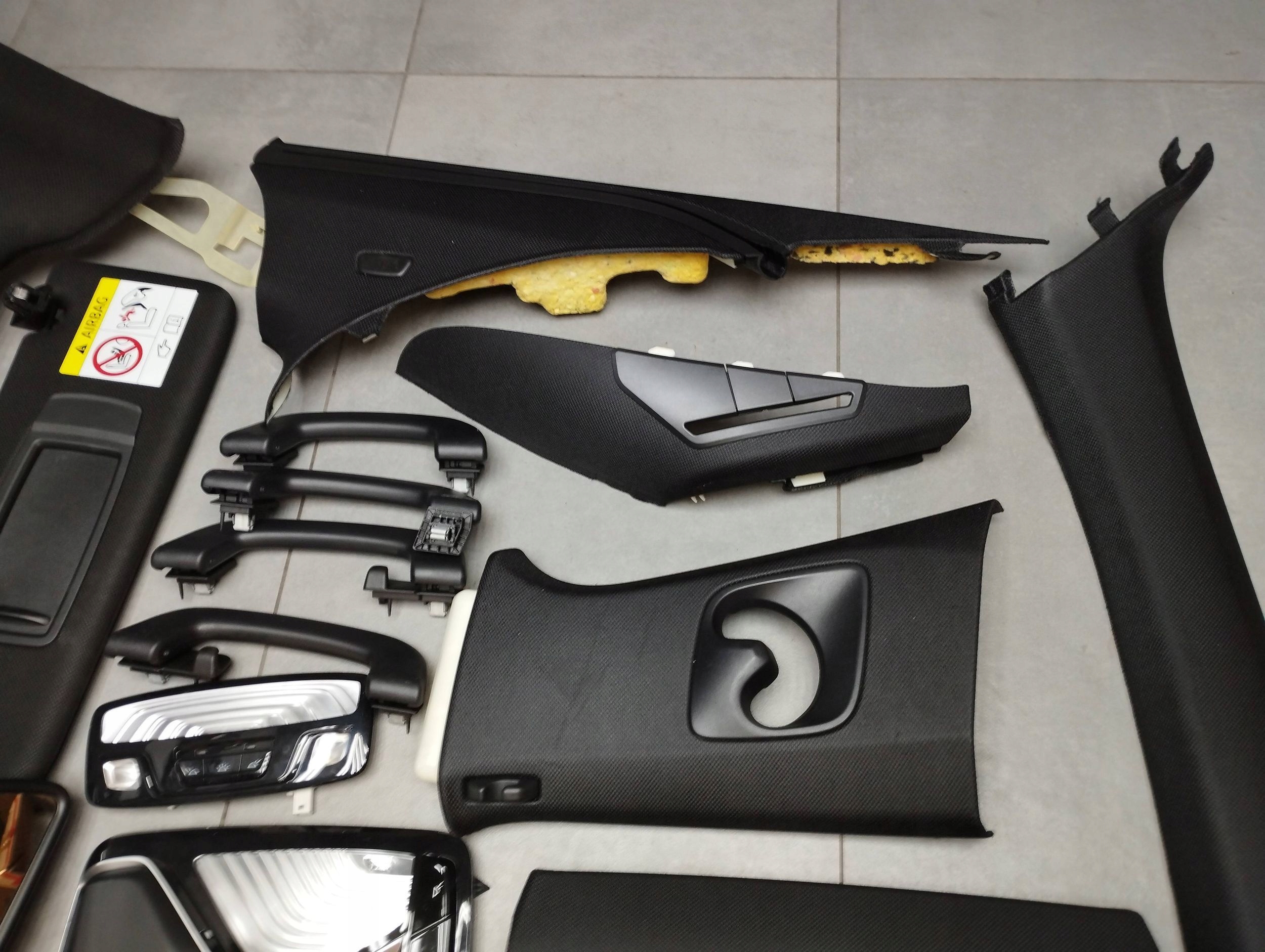 BMW 7 G11 roof upholstery pillars black, UK