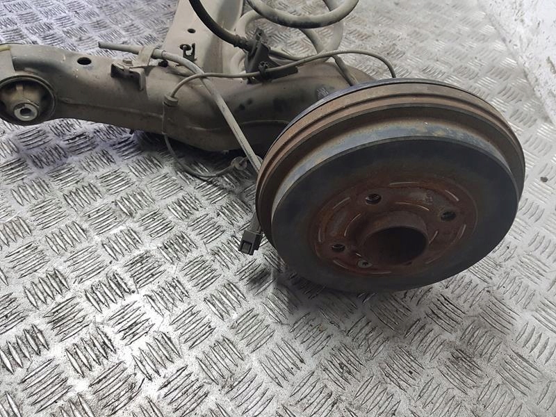 ZAWIESZENIE TYLNE TYŁ NISSAN MICRA K14 0.9 IG-T Jakość części (zgodnie z GVO) O - oryginał z logo producenta pojazdu (OE)