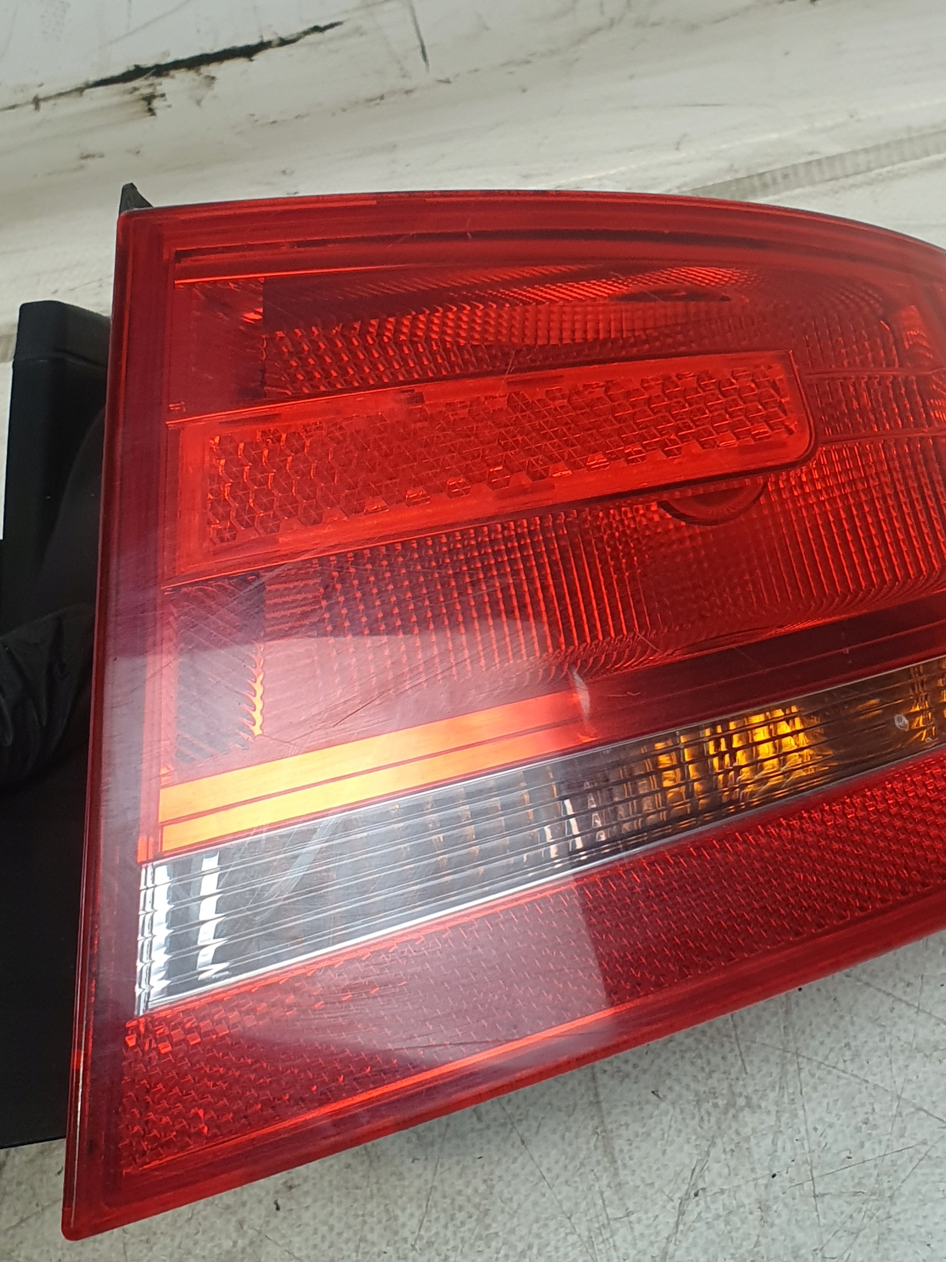 light right rear part 8K5945096D AUDI A4 B8 sedan 08r. UK